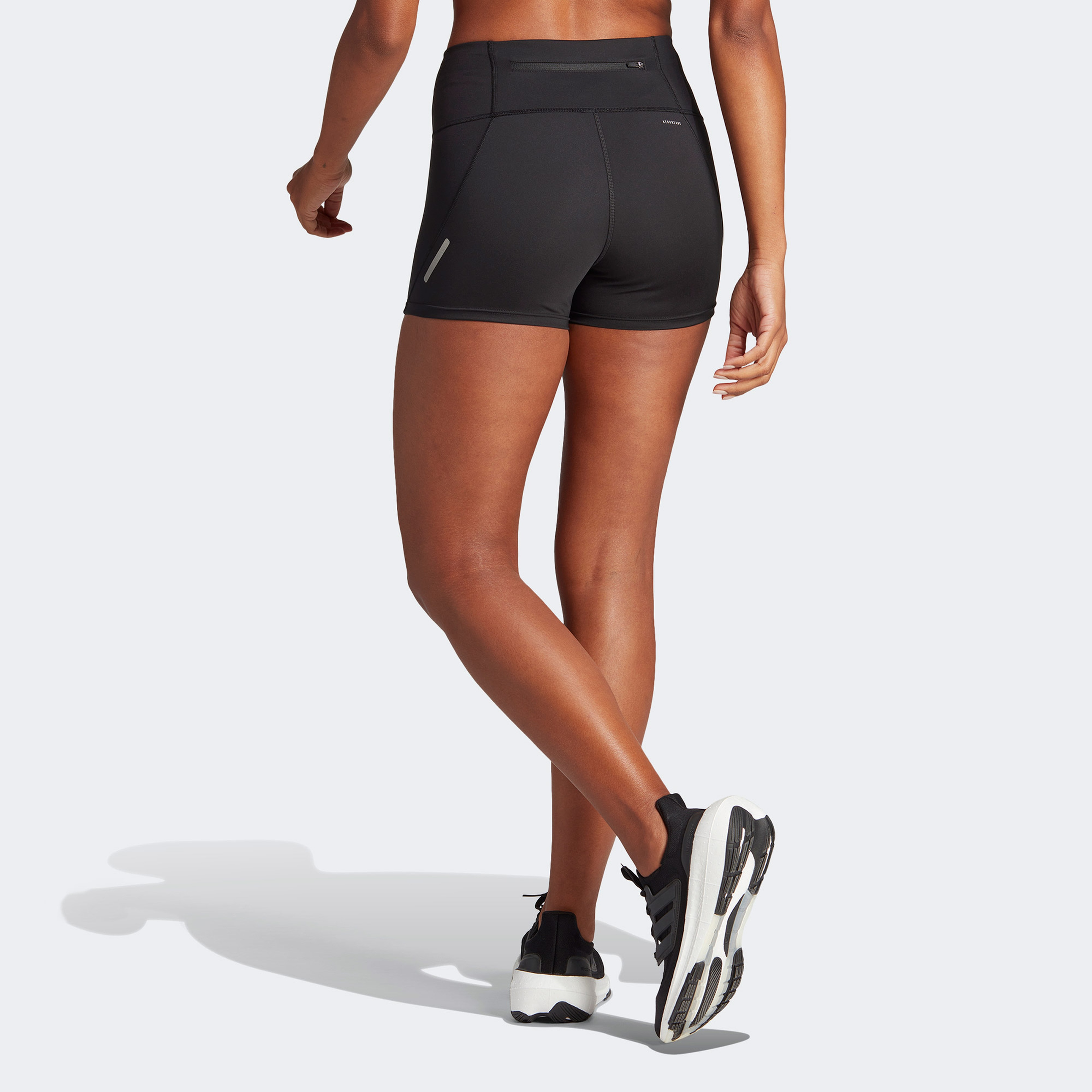 adidas Ultimate Running Kadın Koşu Şortu