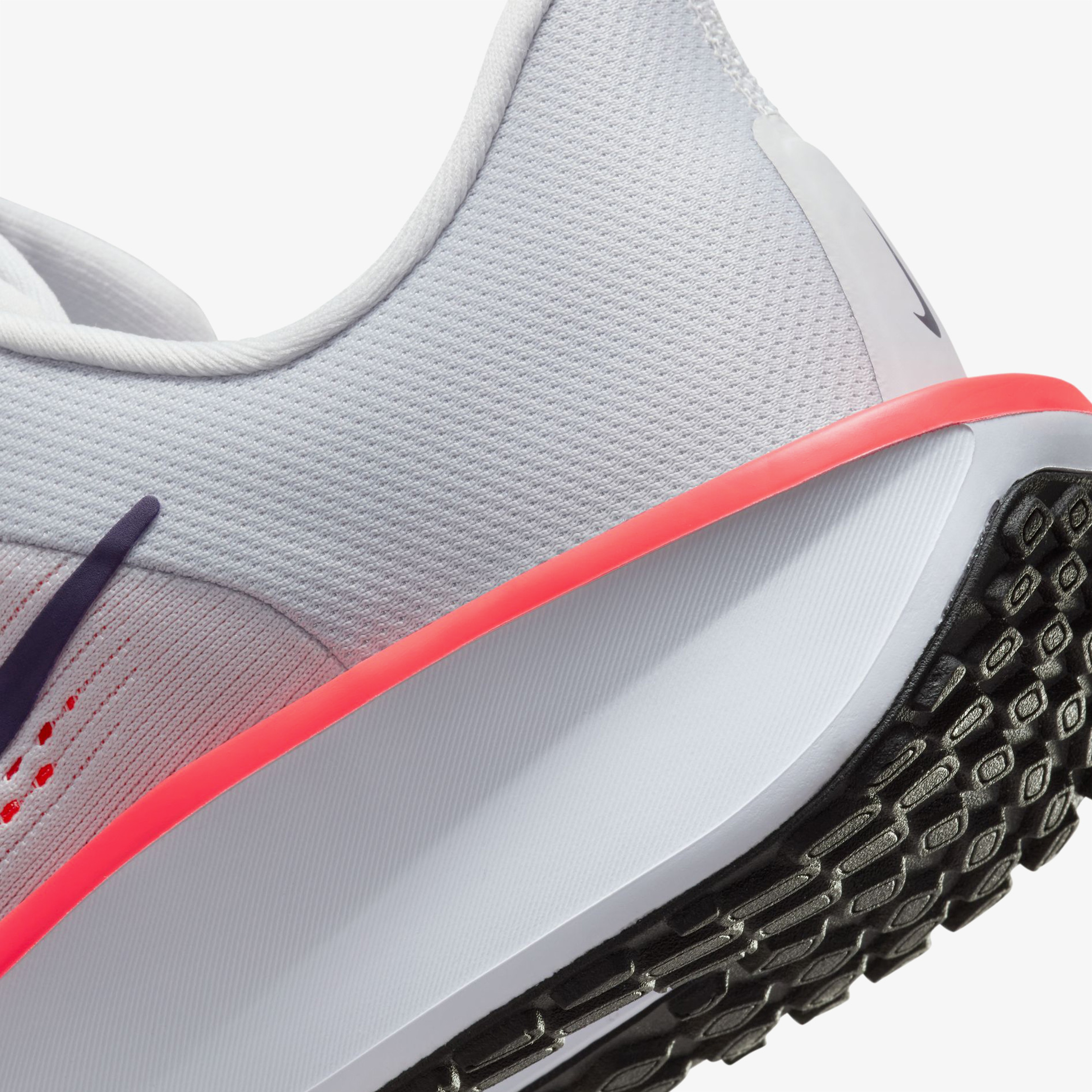 Nike Kadın Beyaz Koşu Ayakkabısı