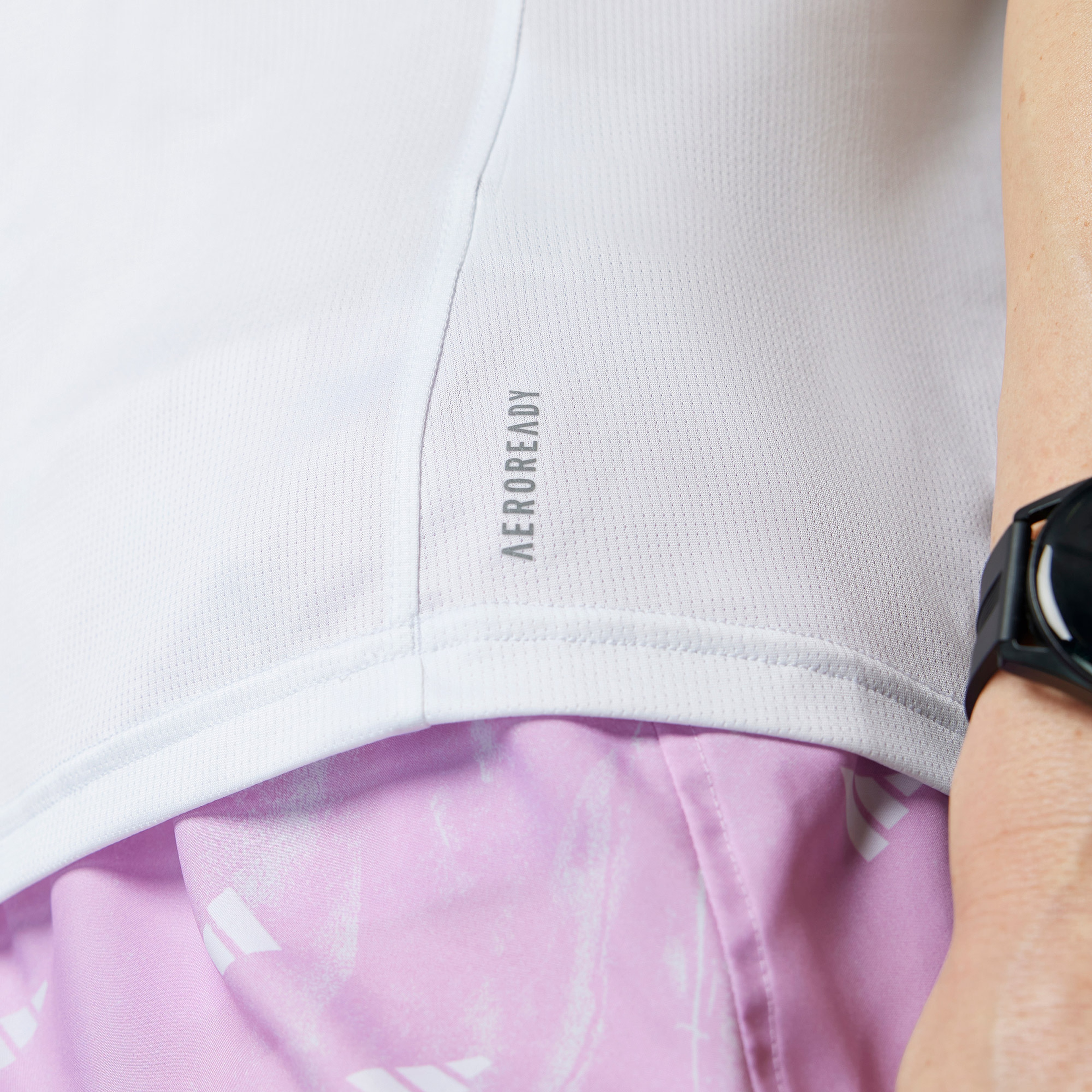 adidas Run It Kadın Beyaz T-Shirt