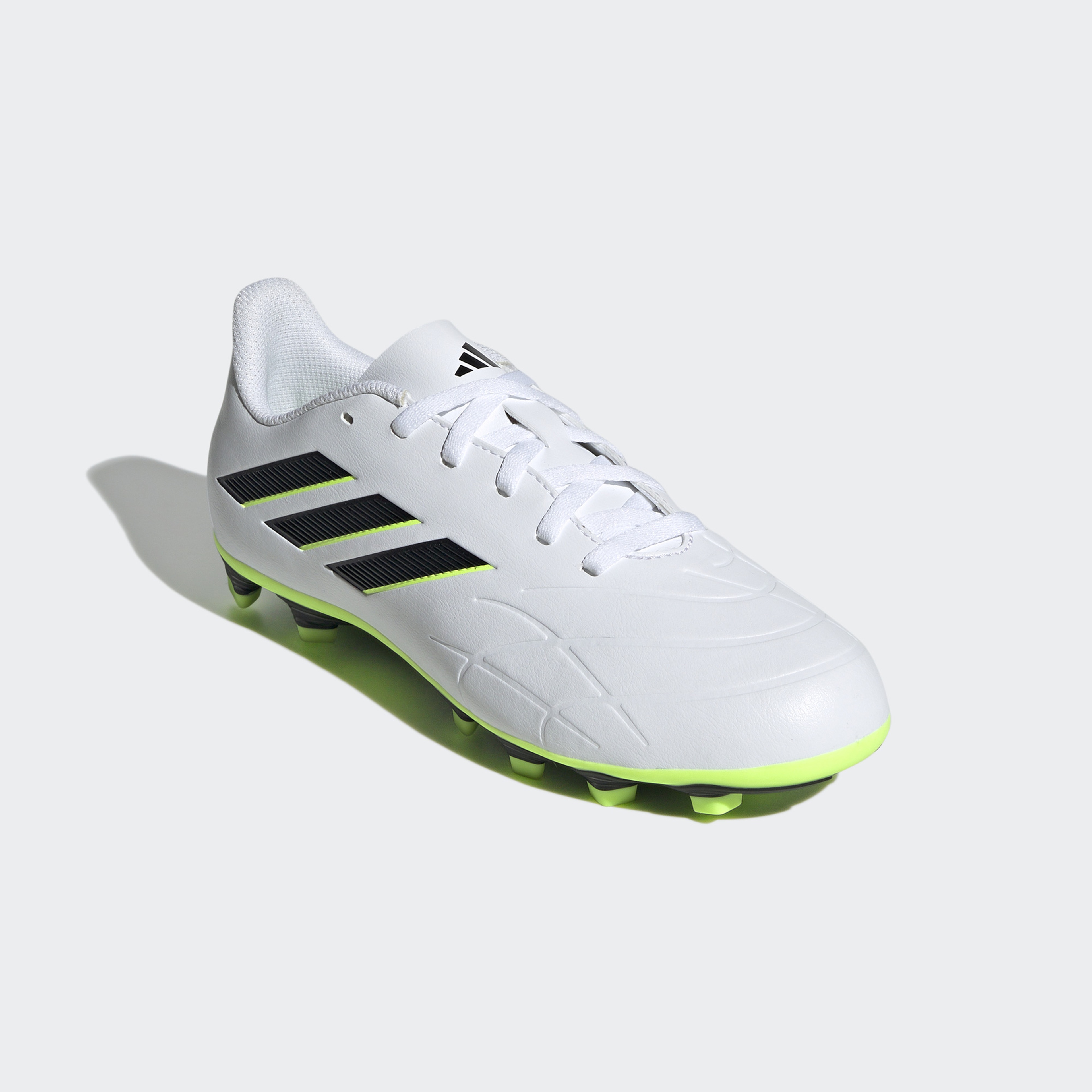 Adidas Çocuk Beyaz Çim Saha Kramponu