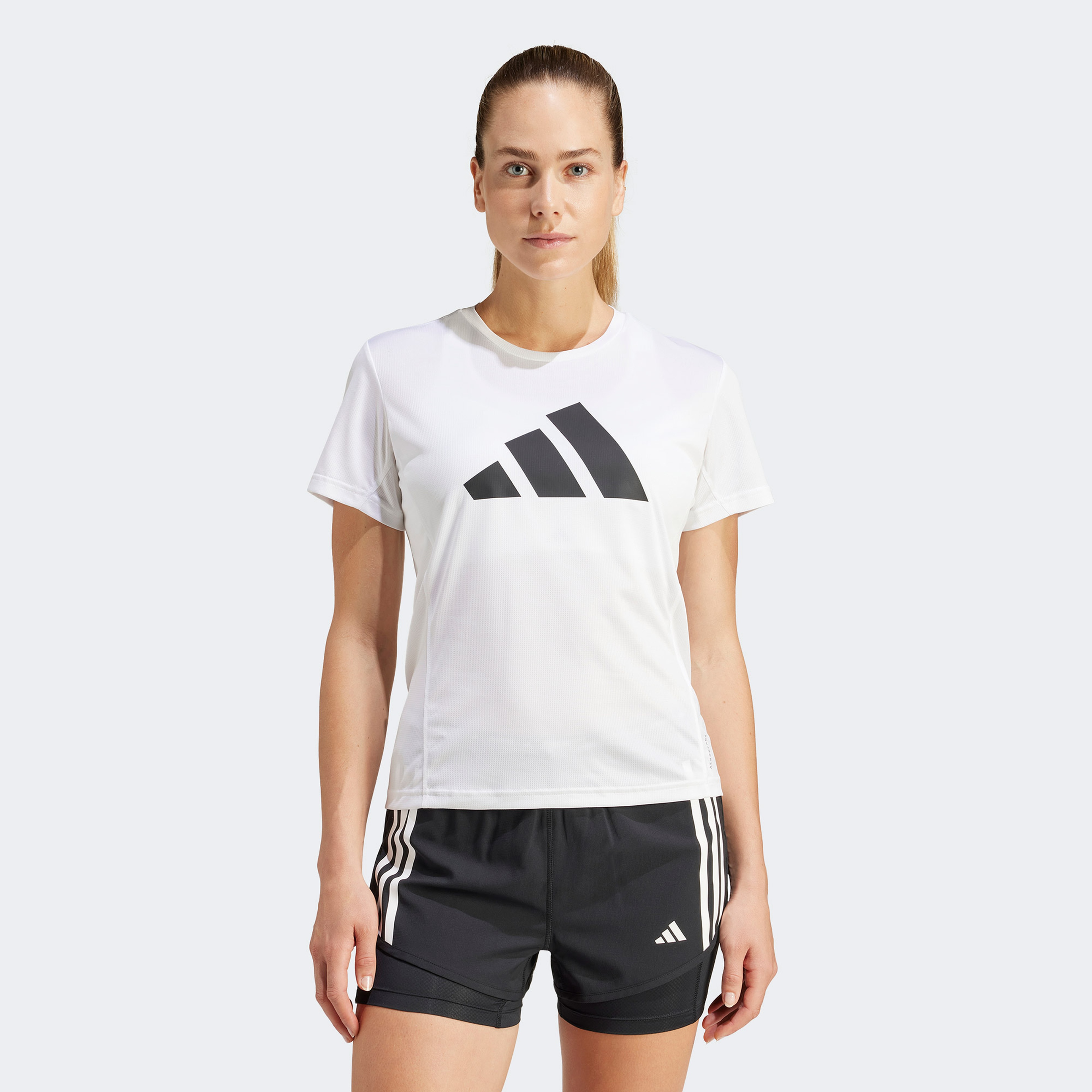 adidas Run It Kadın Beyaz T-Shirt