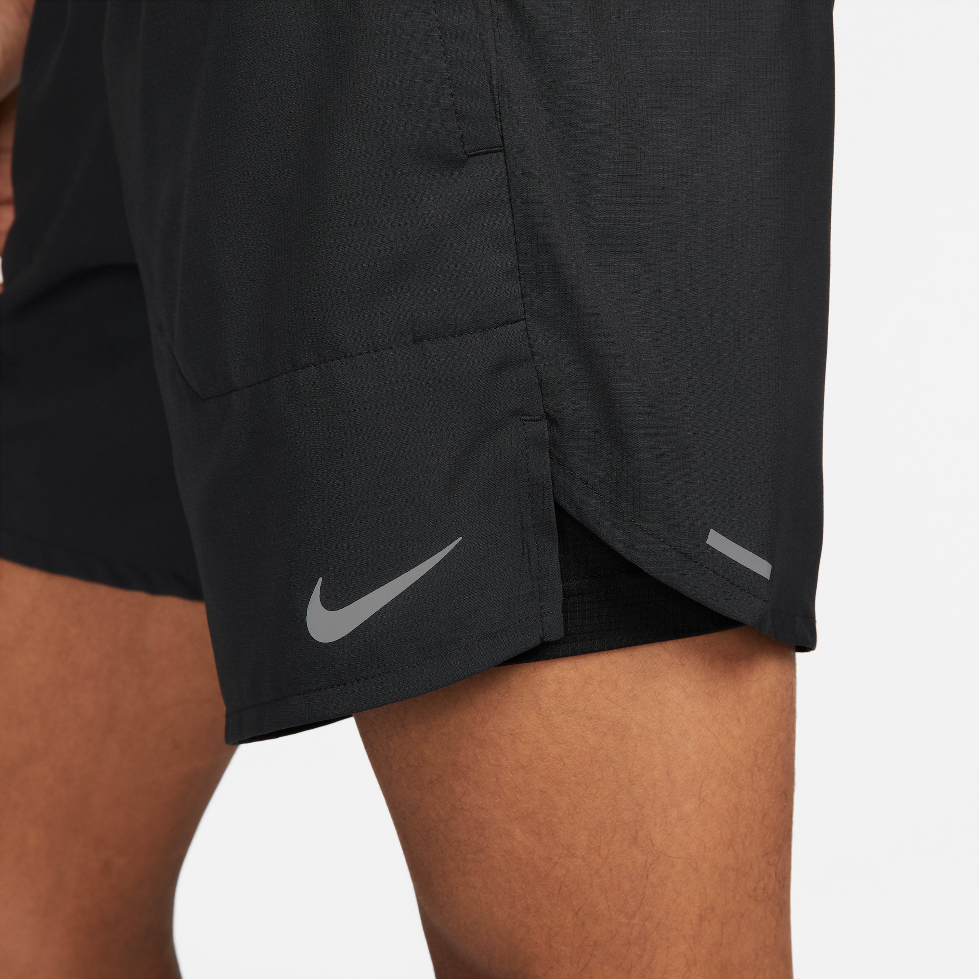 Nike Dri-FIT Stride 2In1 7 İnç Erkek Siyah Şort