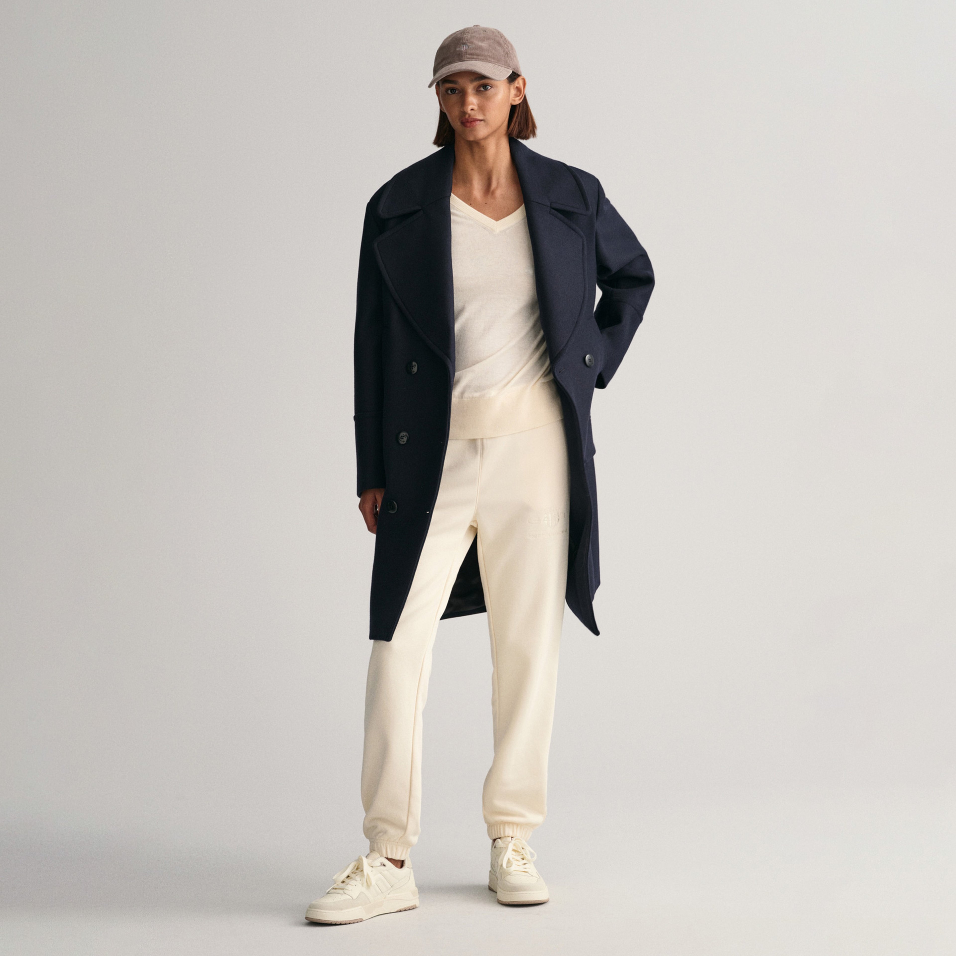 Gant Kadın Krem Regular Fit V Yaka Kazak