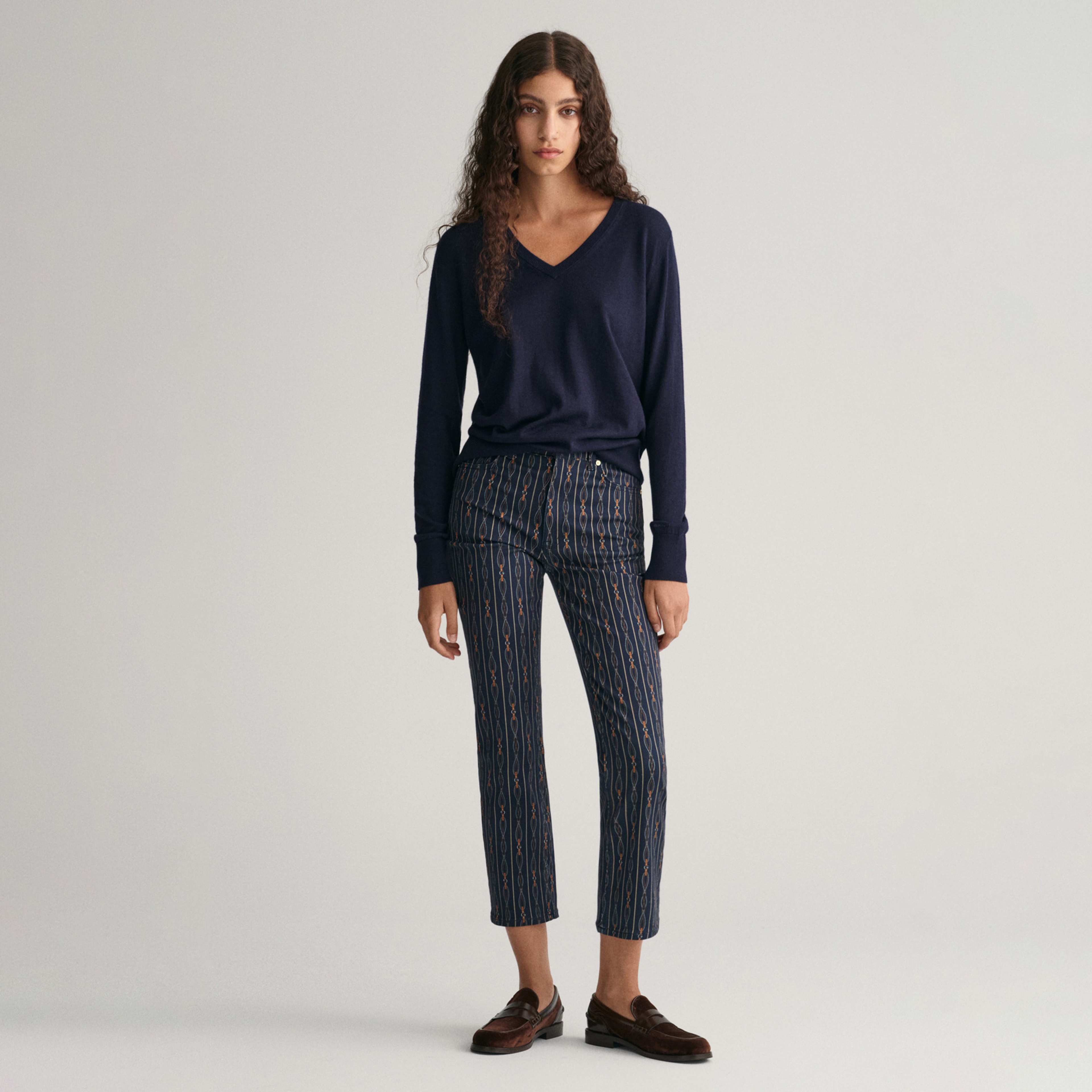 GANT Kadın Lacivert Regular Fit V Yaka Kazak