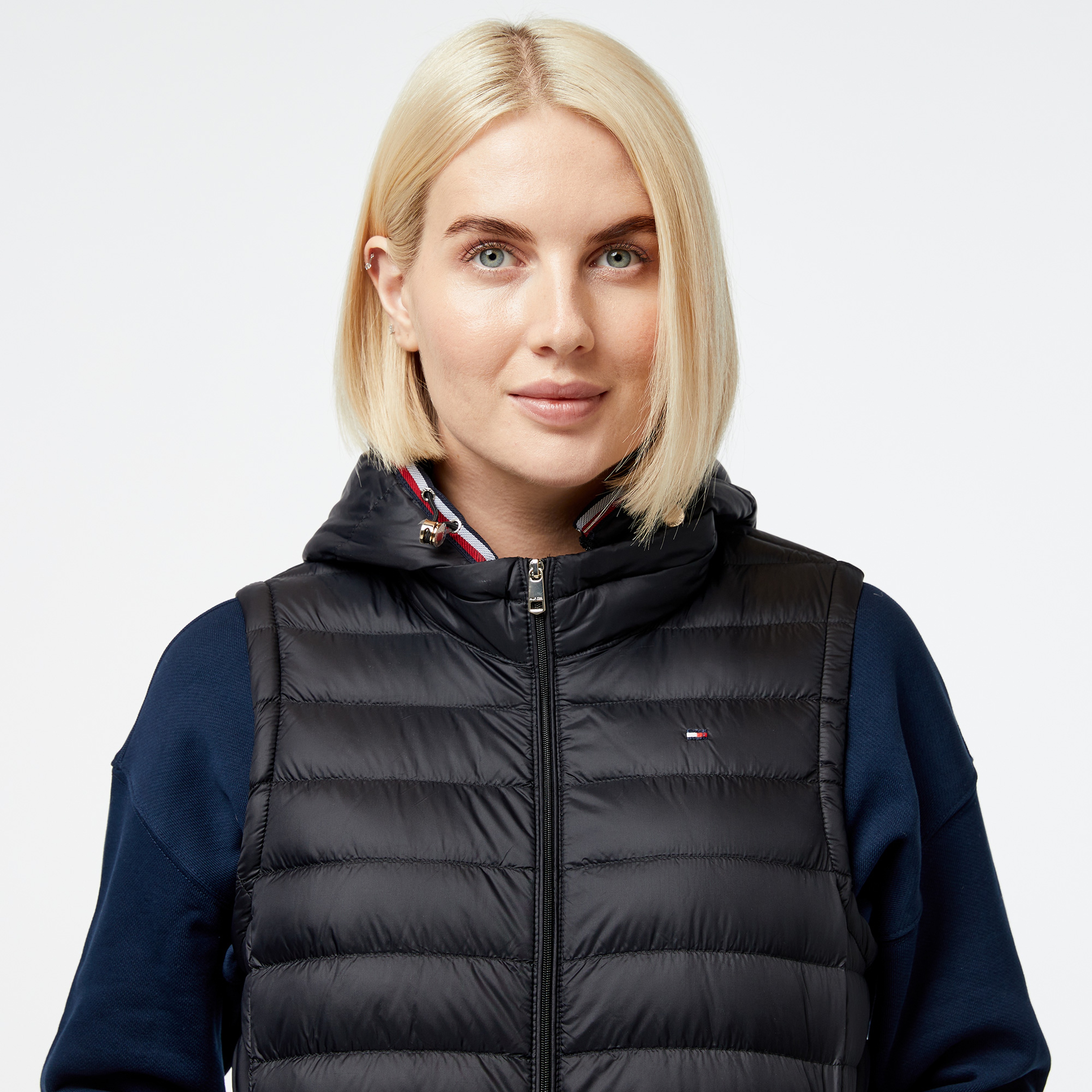 Tommy Hilfiger Kadın Siyah Mont