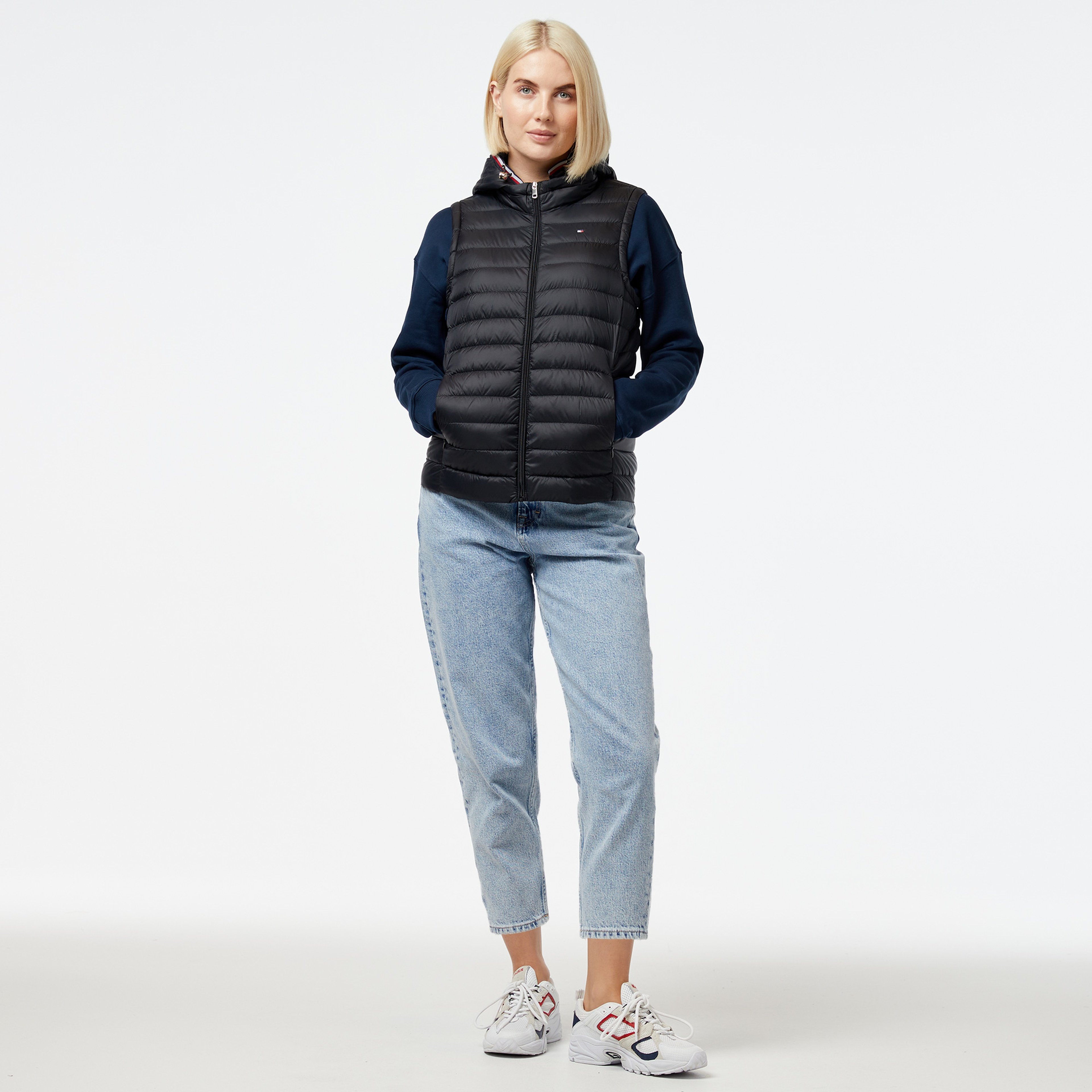 Tommy Hilfiger Kadın Siyah Mont