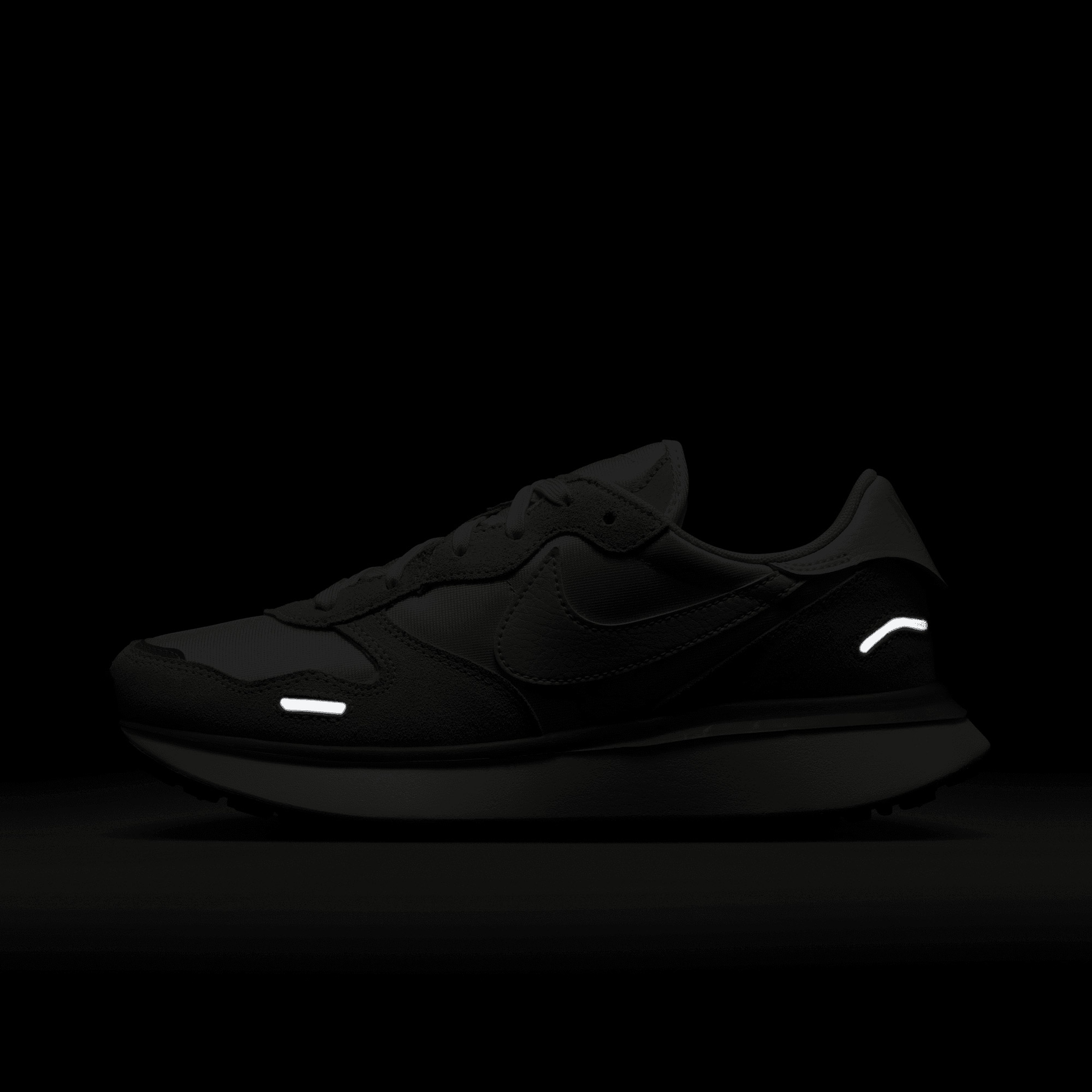 Nike Phoenix Waffle Kadın Krem Spor Ayakkabı