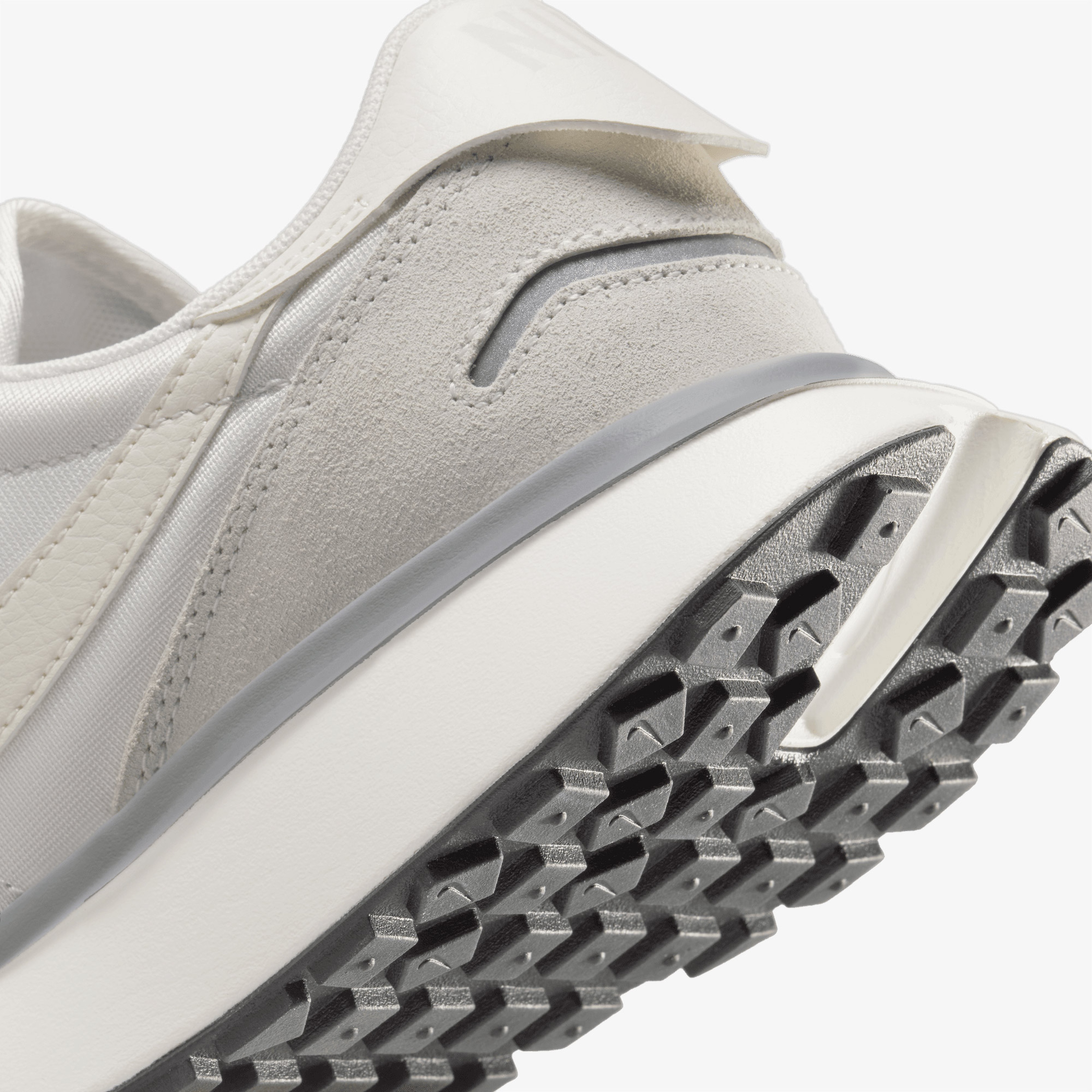 Nike Phoenix Waffle Kadın Krem Spor Ayakkabı