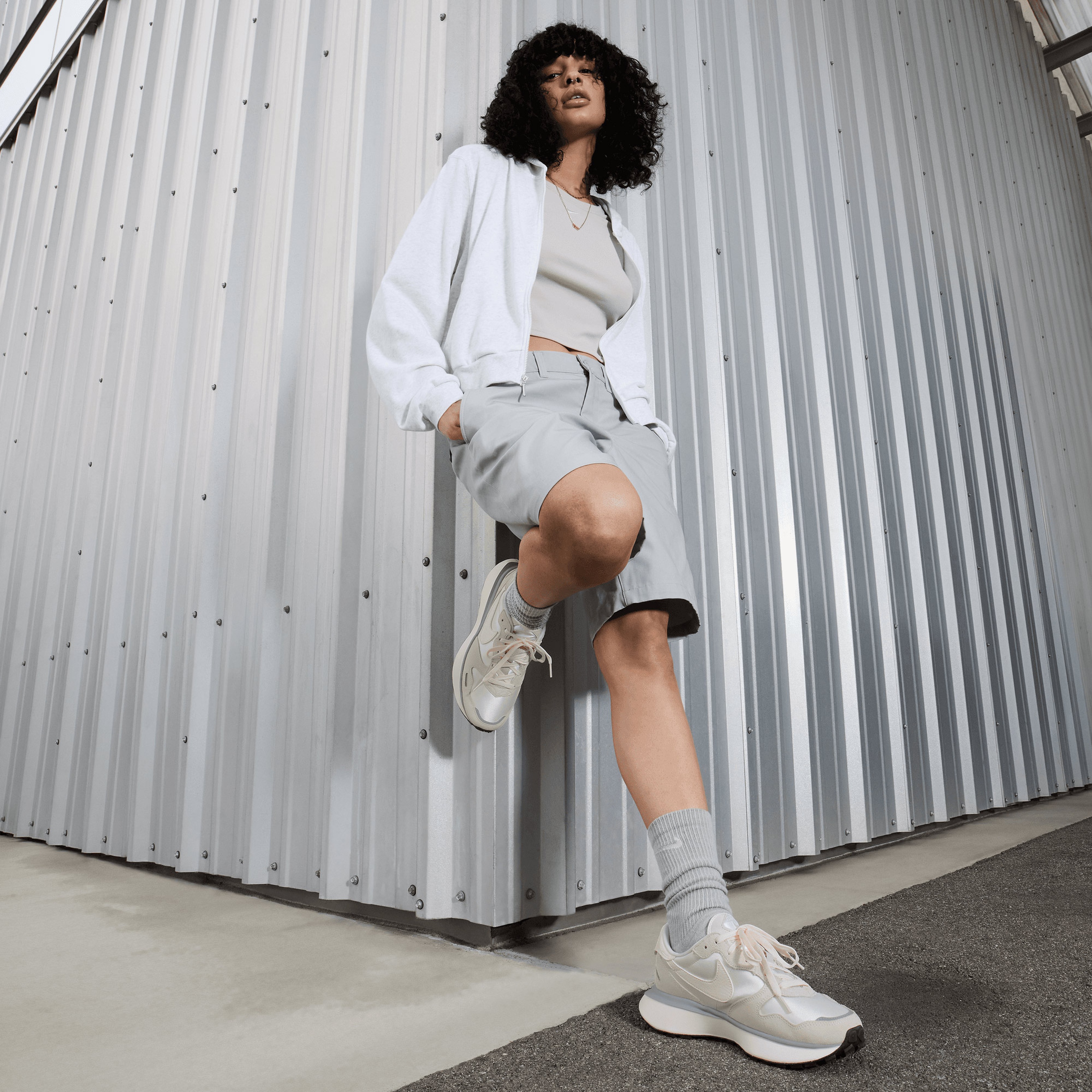 Nike Phoenix Waffle Kadın Krem Spor Ayakkabı