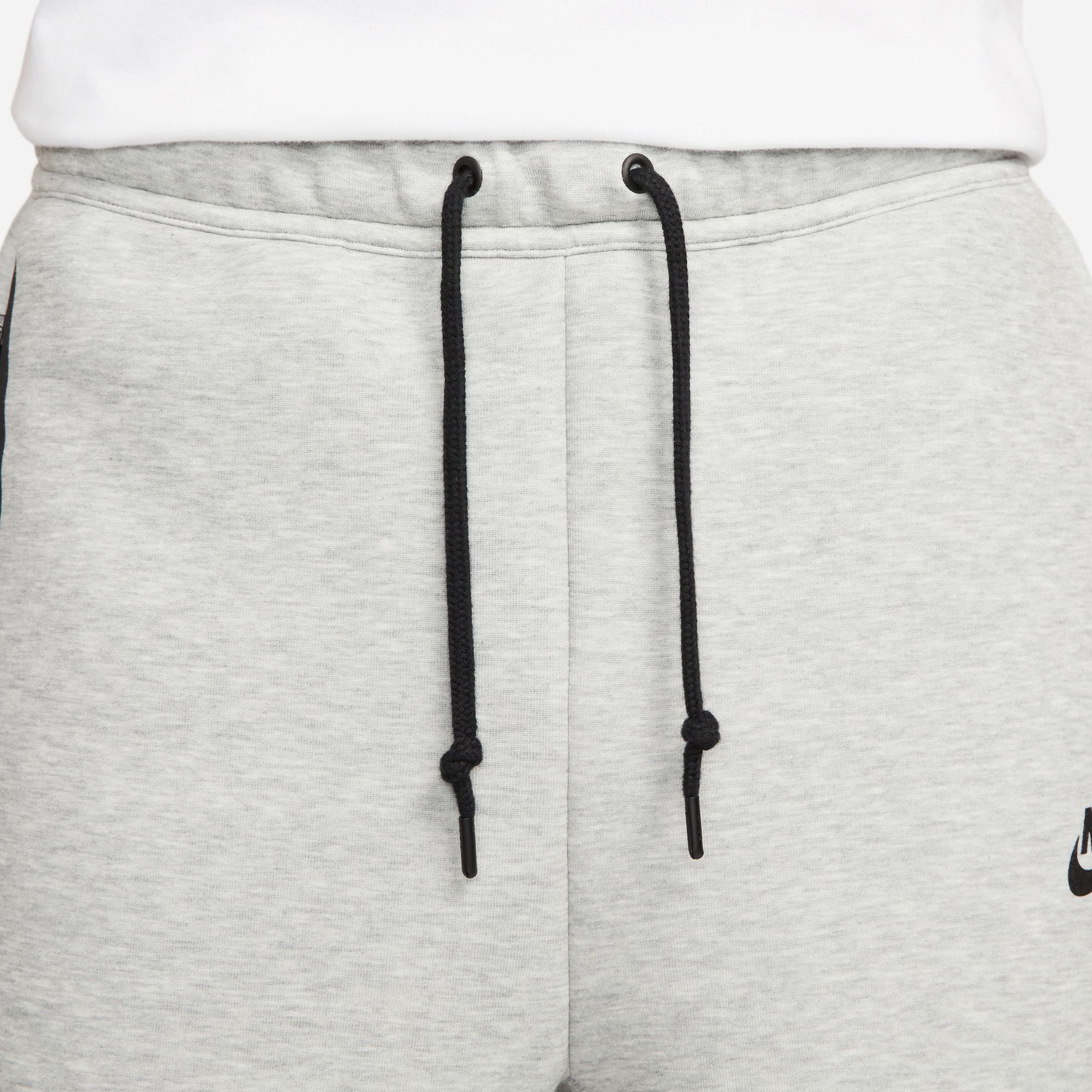 Nike Tech Fleece Erkek Gri Şort