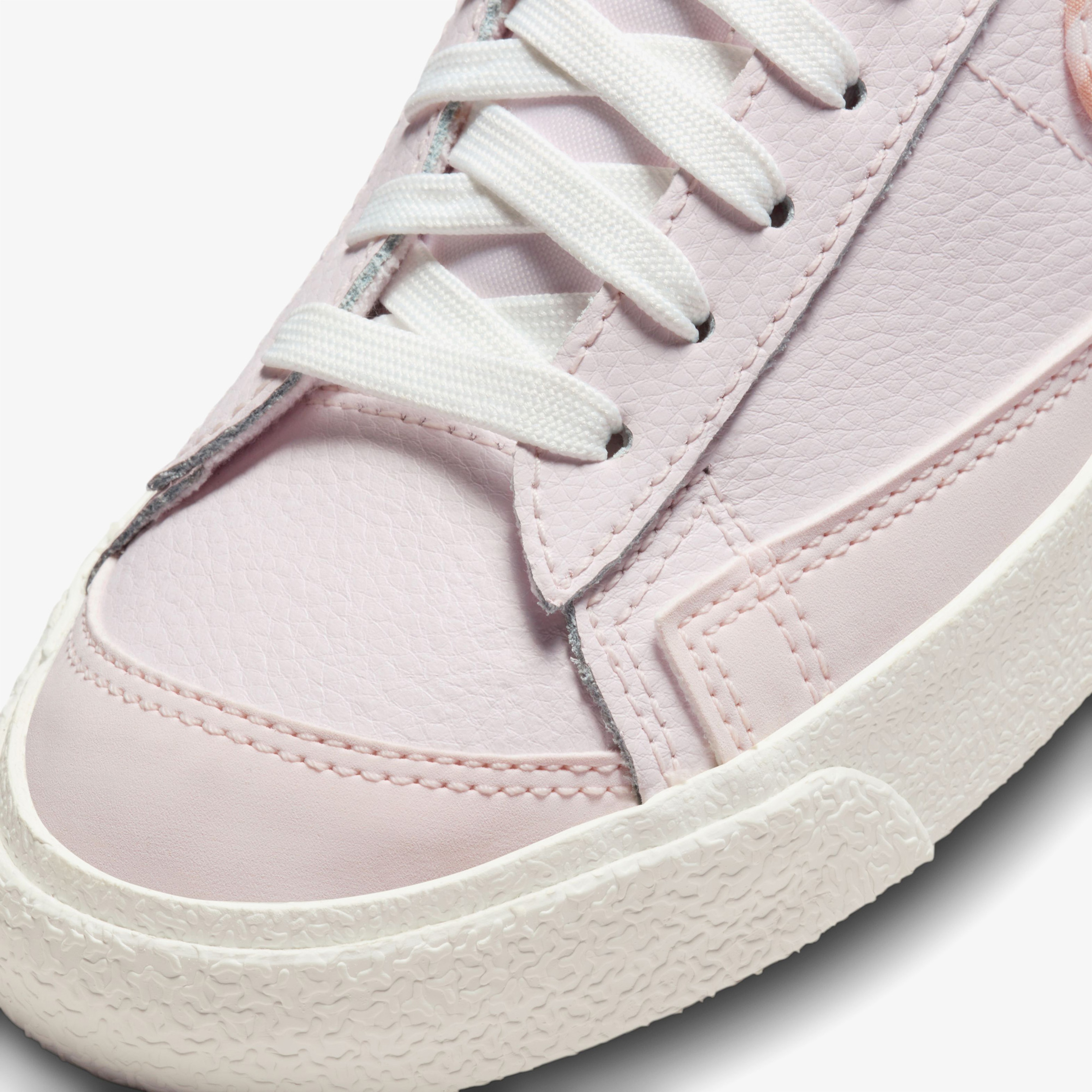 Nike Blazer Mid '77 Kadın Pembe Sneaker