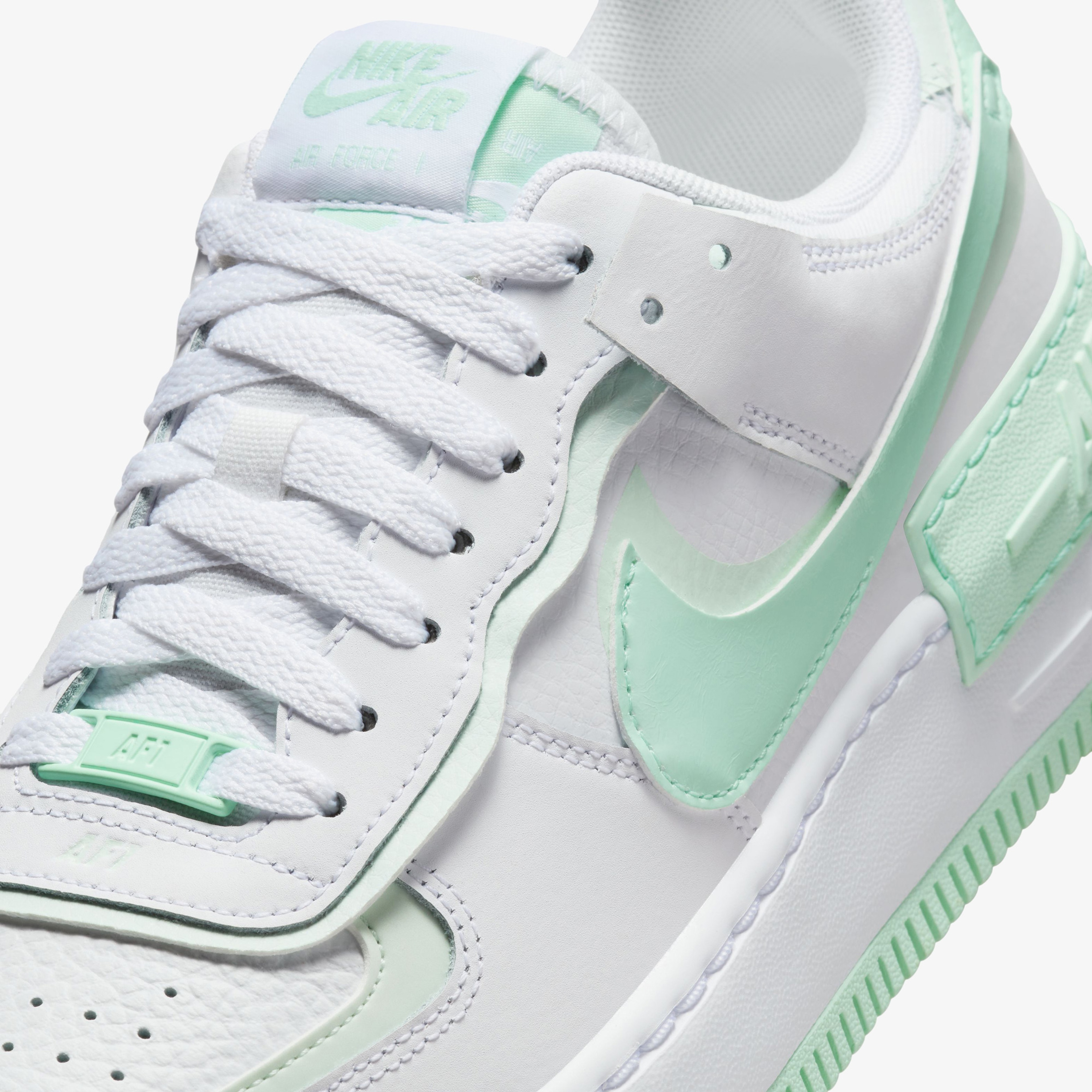 Nike Air Force Kadın Beyaz Spor Ayakkabı