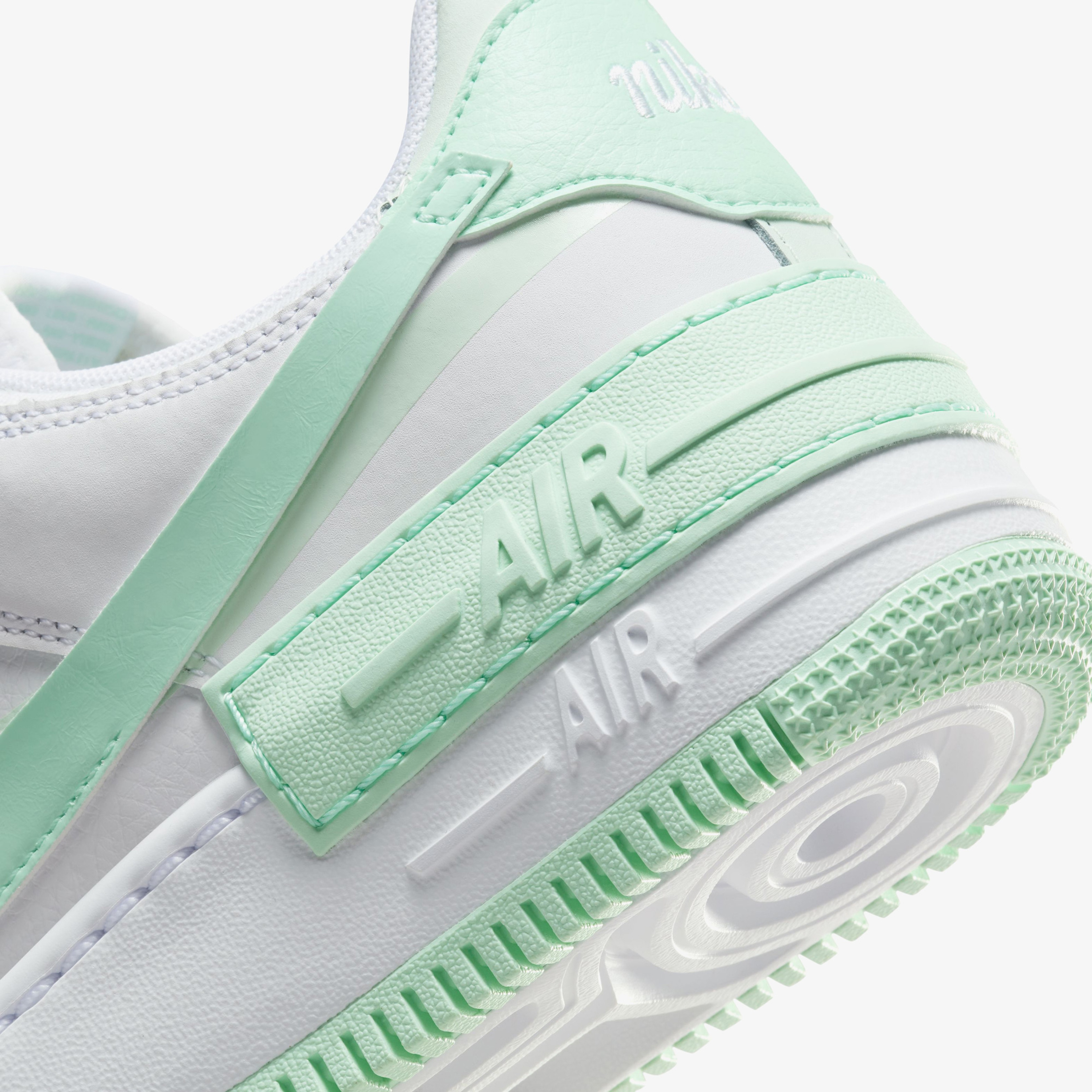 Nike Air Force Kadın Beyaz Spor Ayakkabı