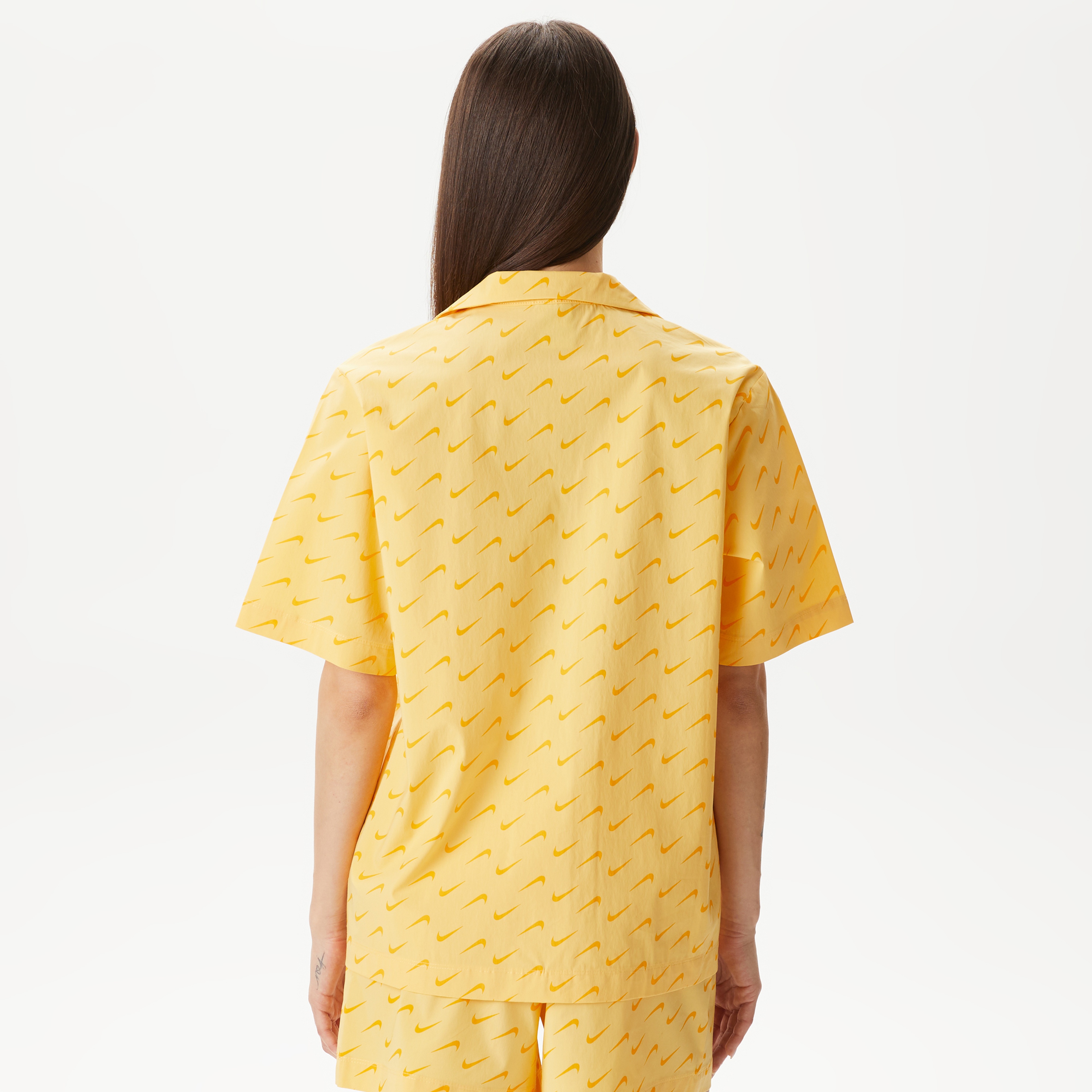 Nike Everyday Modern Woven Kadın Turuncu Gömlek