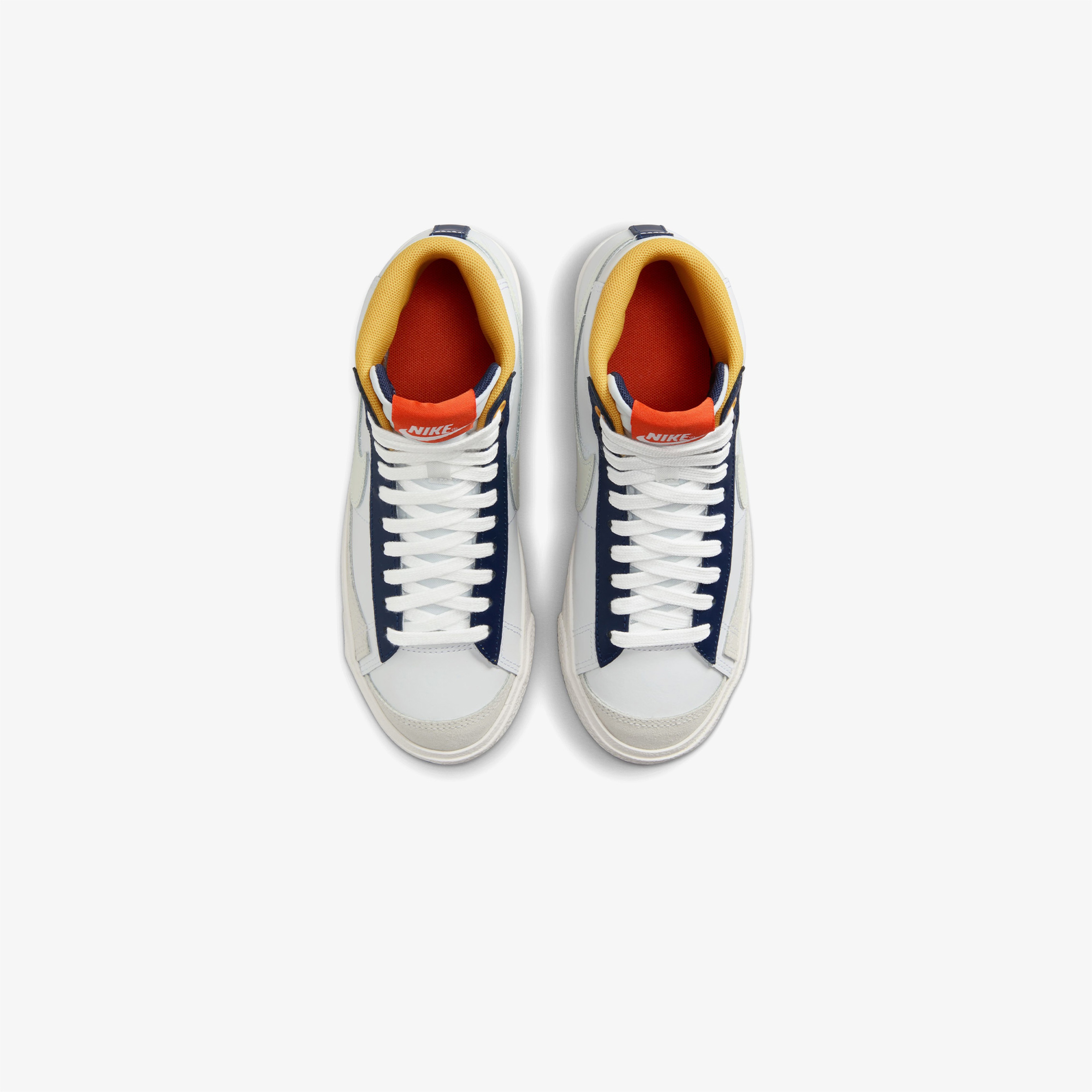 Nike Blazer Mid '77 Kadın Beyaz Sneaker