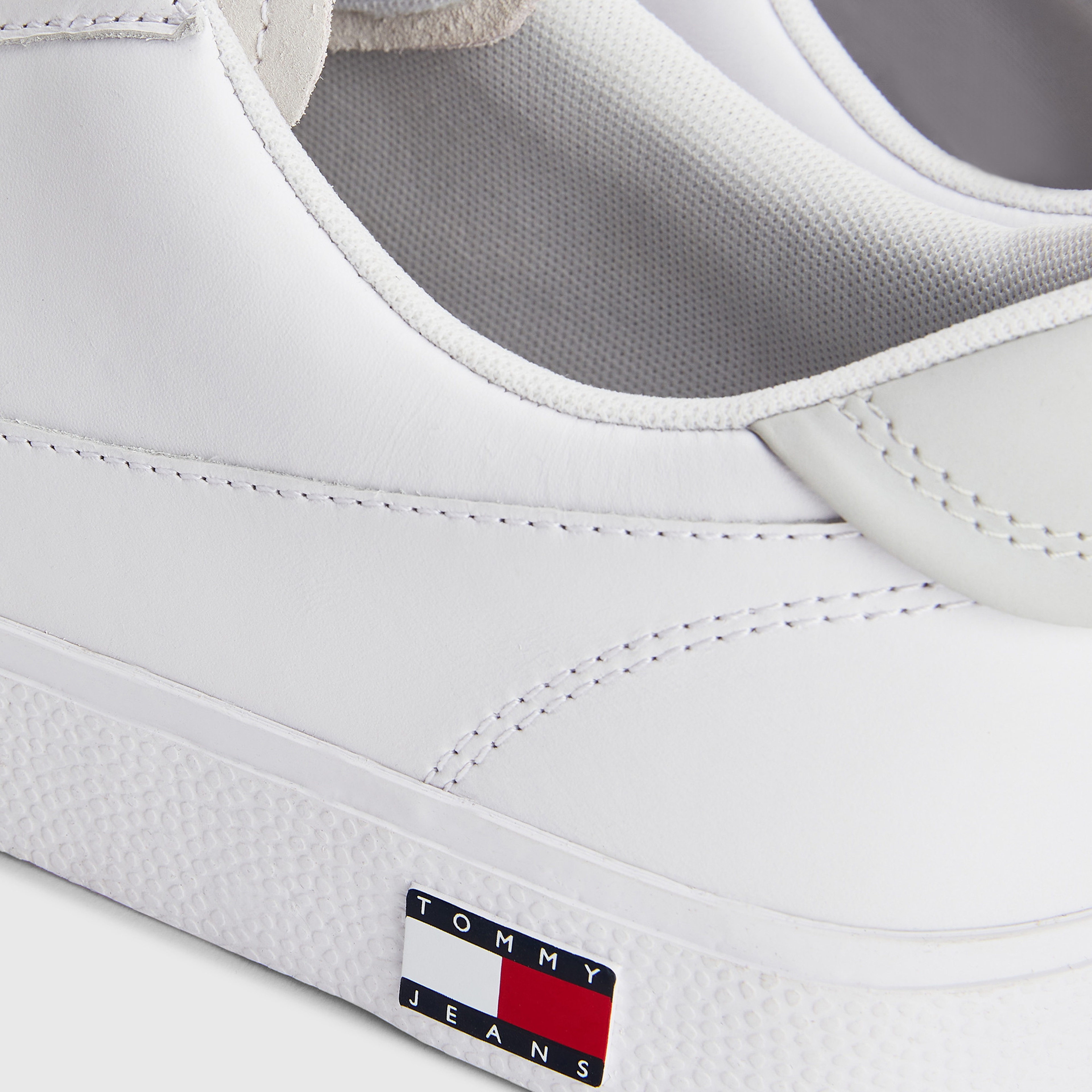 Tommy Hilfiger Vulcanized Essential Erkek Beyaz Spor Ayakkabı