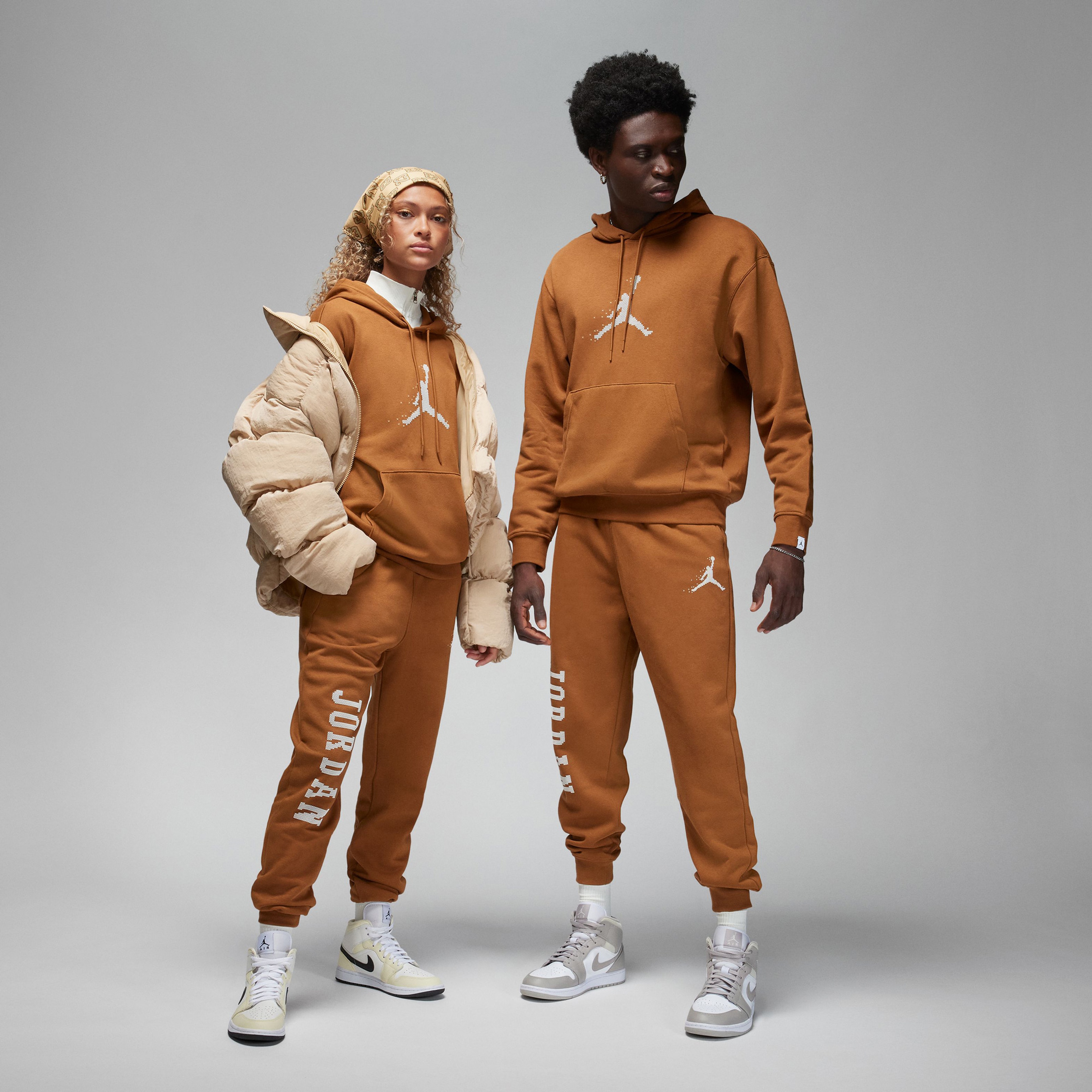 Jordan Essentials Mmbr Hldy Flc Erkek Kahverengi Eşofman Altı