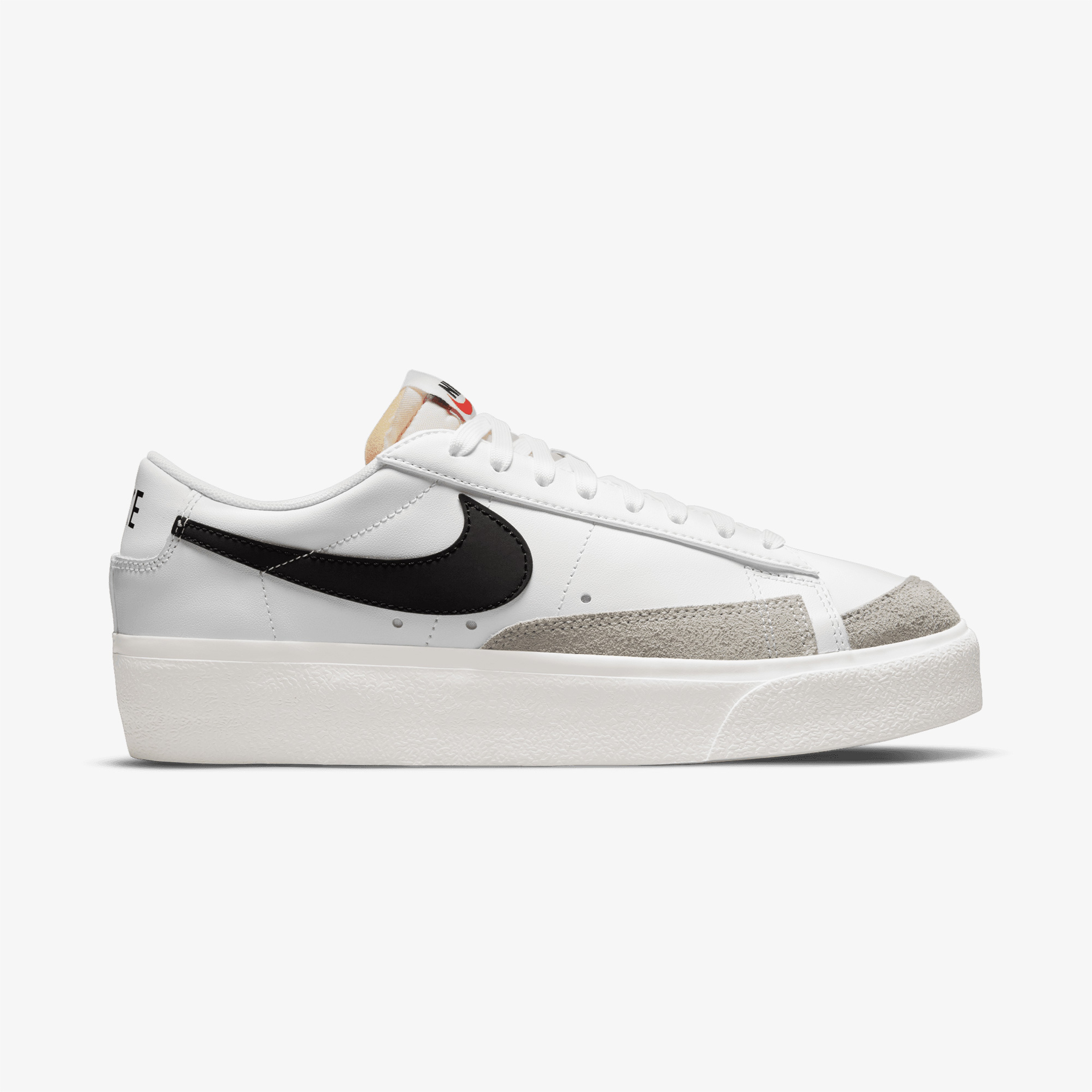 Nike Blazer Low Platform Kadın Beyaz Spor Ayakkabı