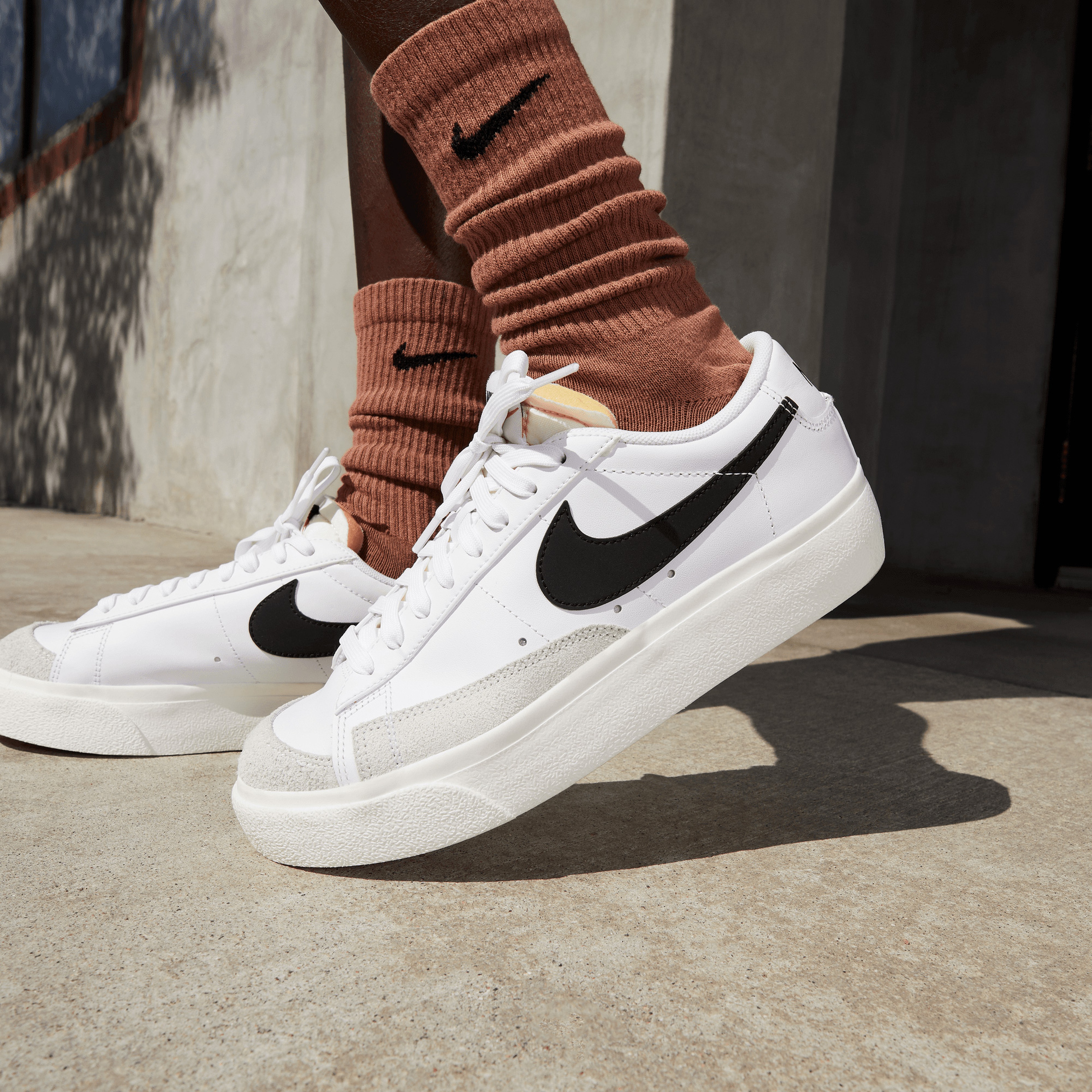 Nike Blazer Low Platform Kadın Beyaz Spor Ayakkabı