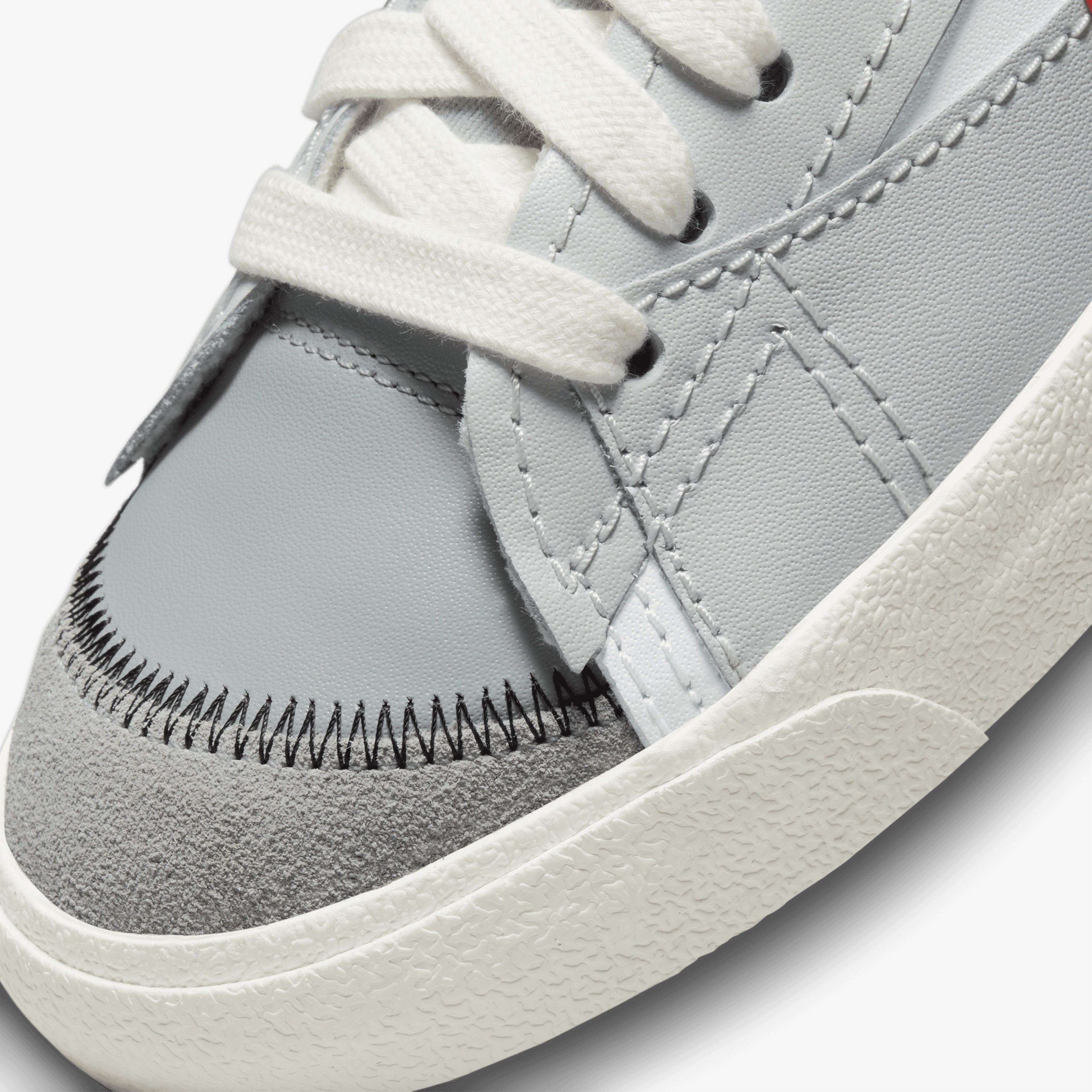 Nike Blazer Low '77 Jumbo Erkek Beyaz Spor Ayakkabı