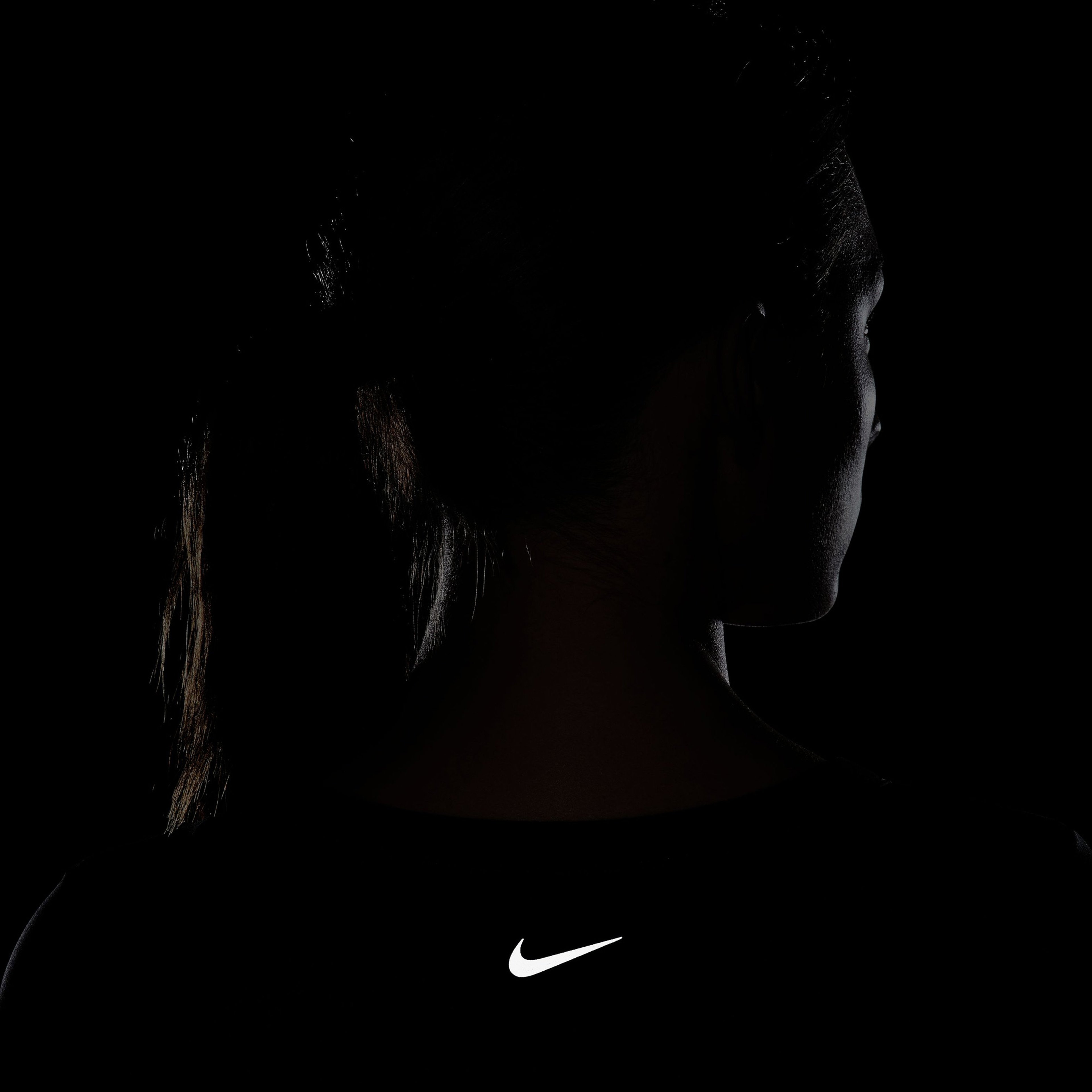 Nike One Fitted Dri-FIT Kadın Siyah Crop T-Shirt