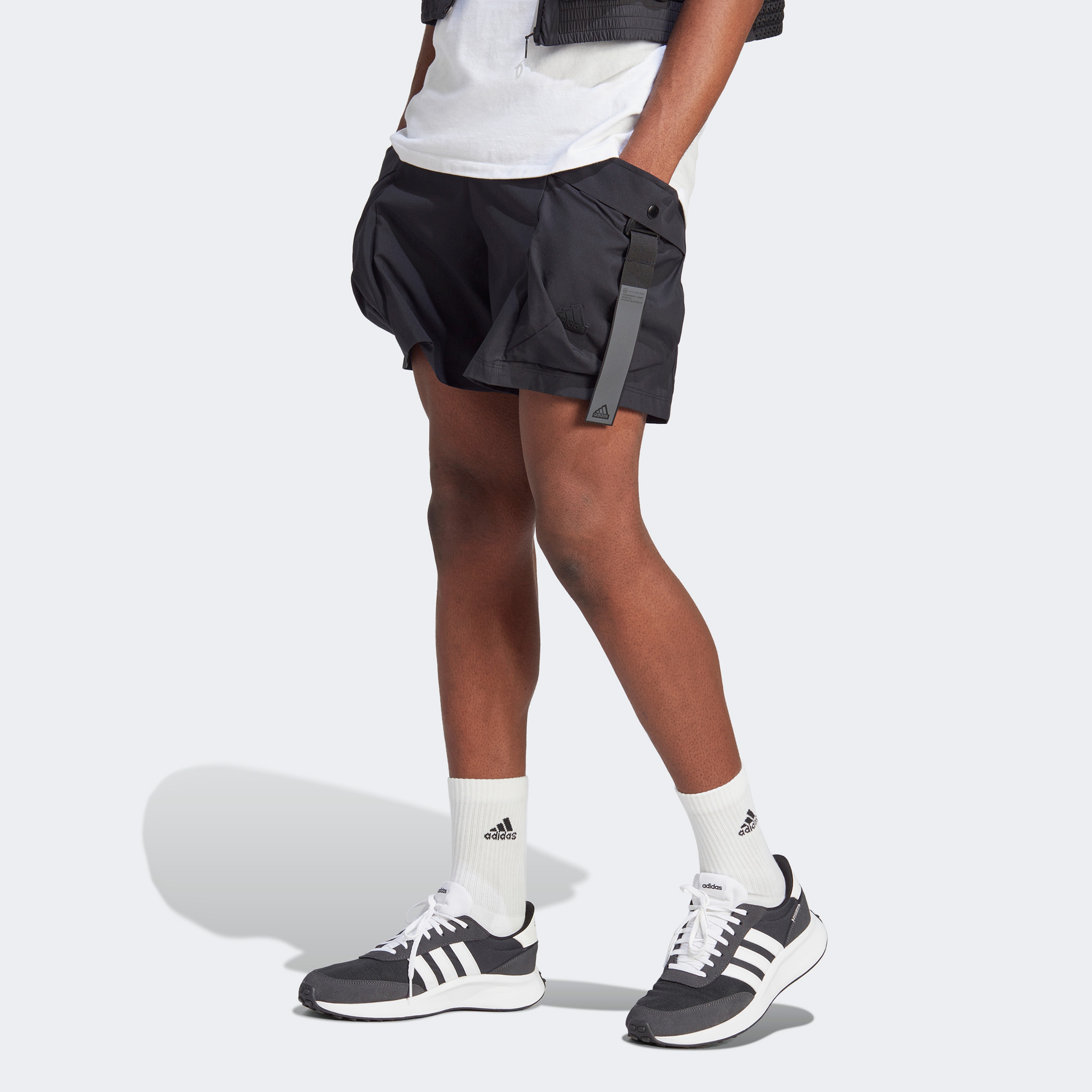 adidas Ce Q2 Car Erkek Siyah Şort