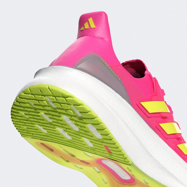 Adidas Pembe Adidas Ultraboost 5