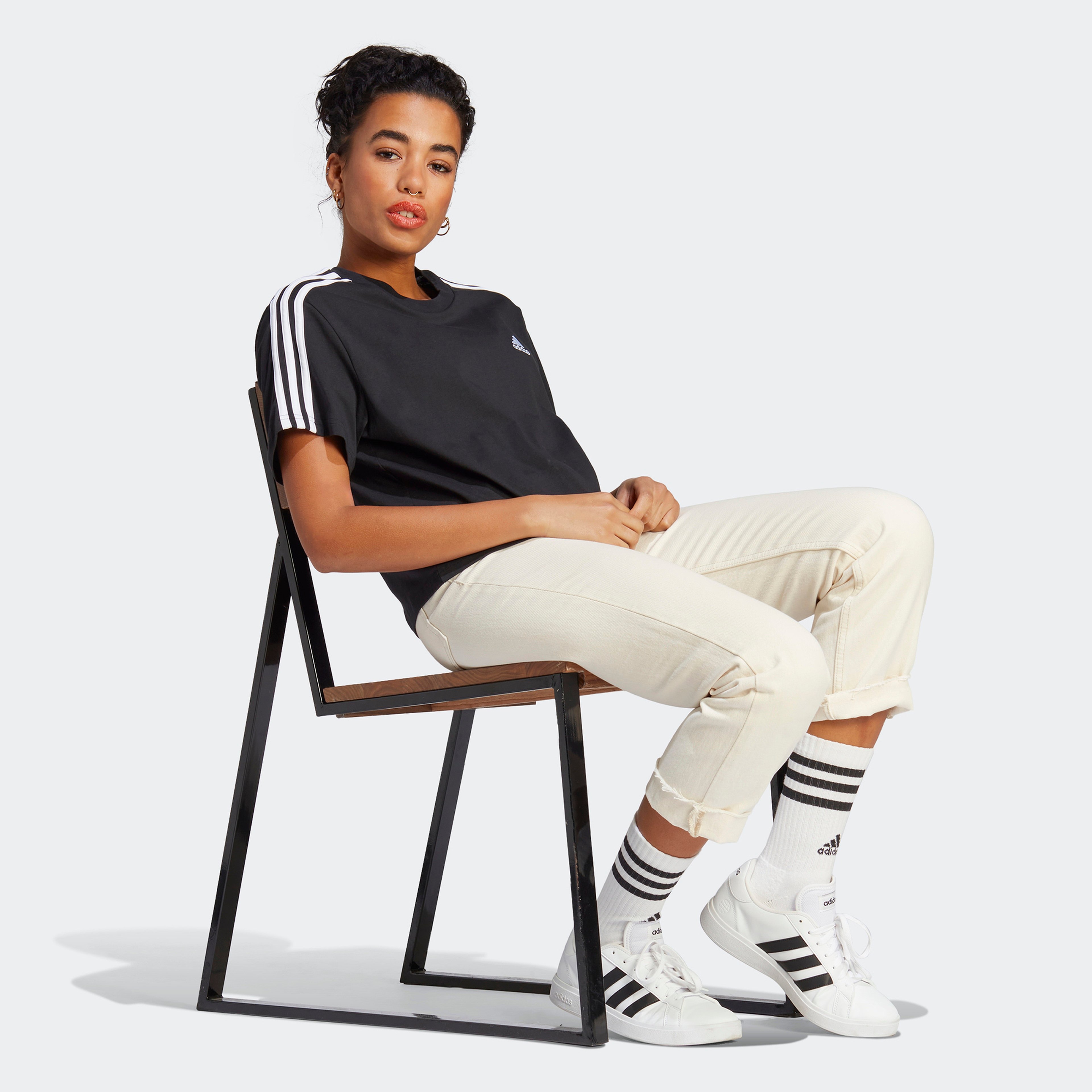 adidas Essentials 3-Stripes Single Jersey Crop Kadın Siyah T-Shirt