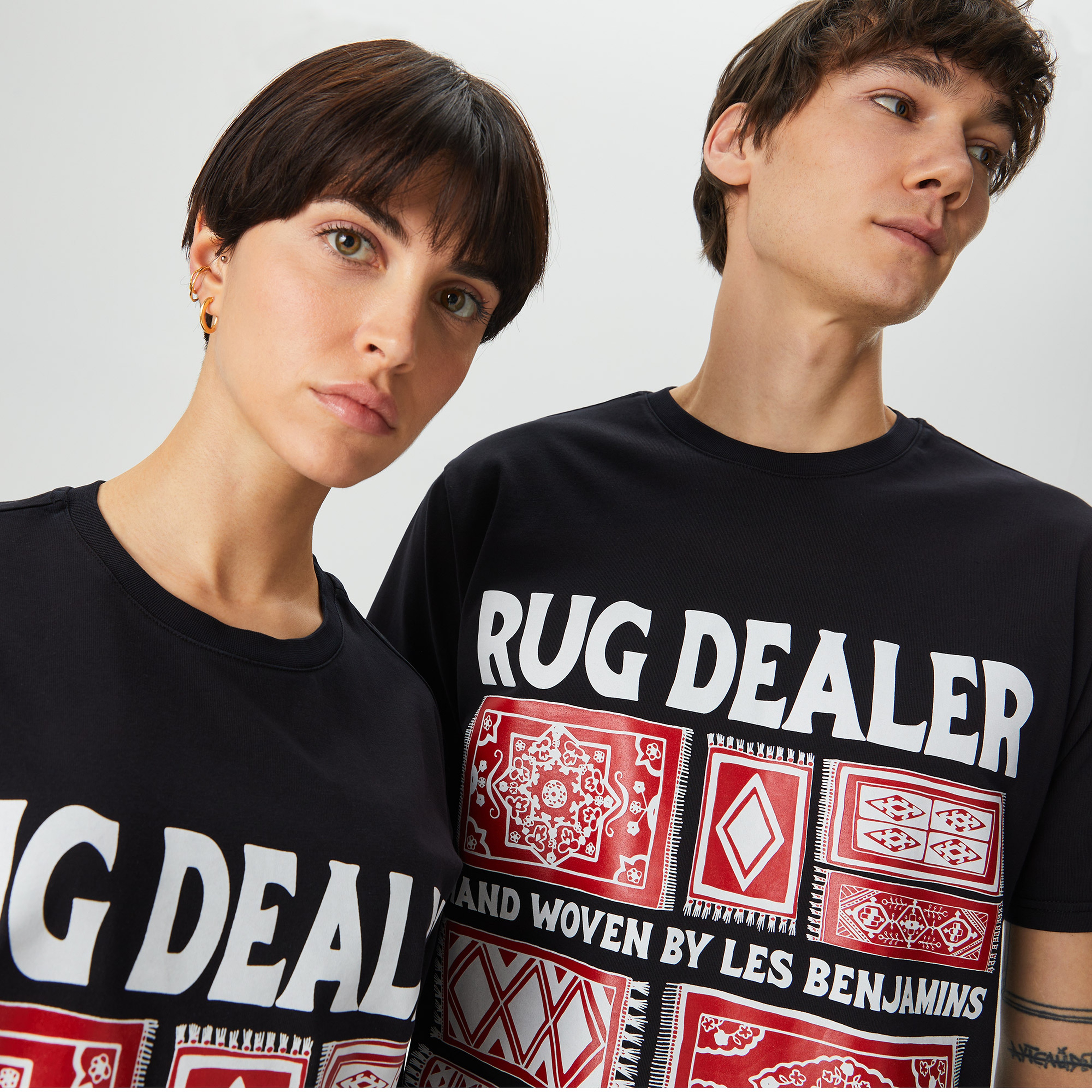 Les Benjamins Market Unisex Siyah T-Shirt