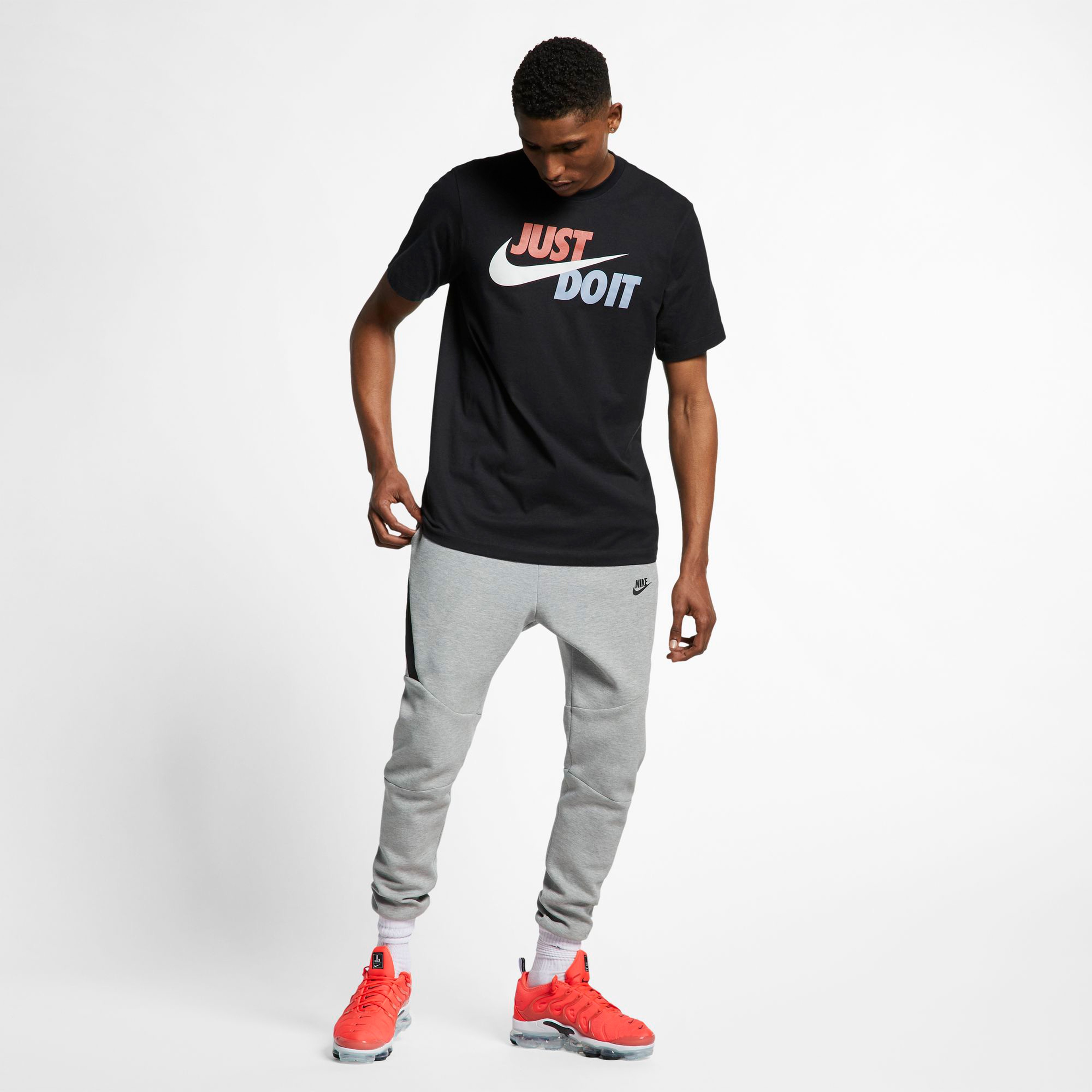 Nike Sportswear JDI Erkek Siyah T-Shirt