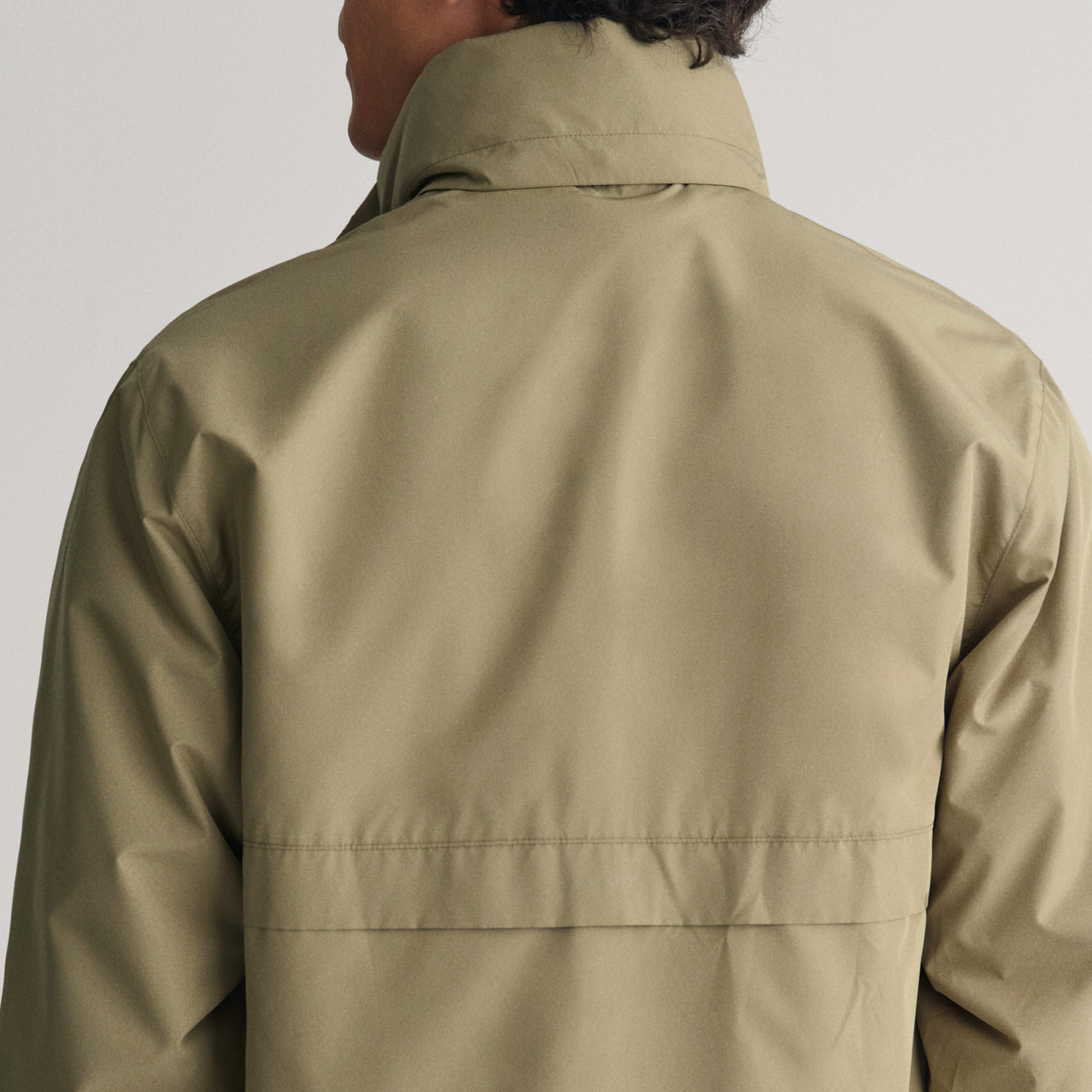 GANT Erkek Yeşil Kapüşonlu Rüzgarlık