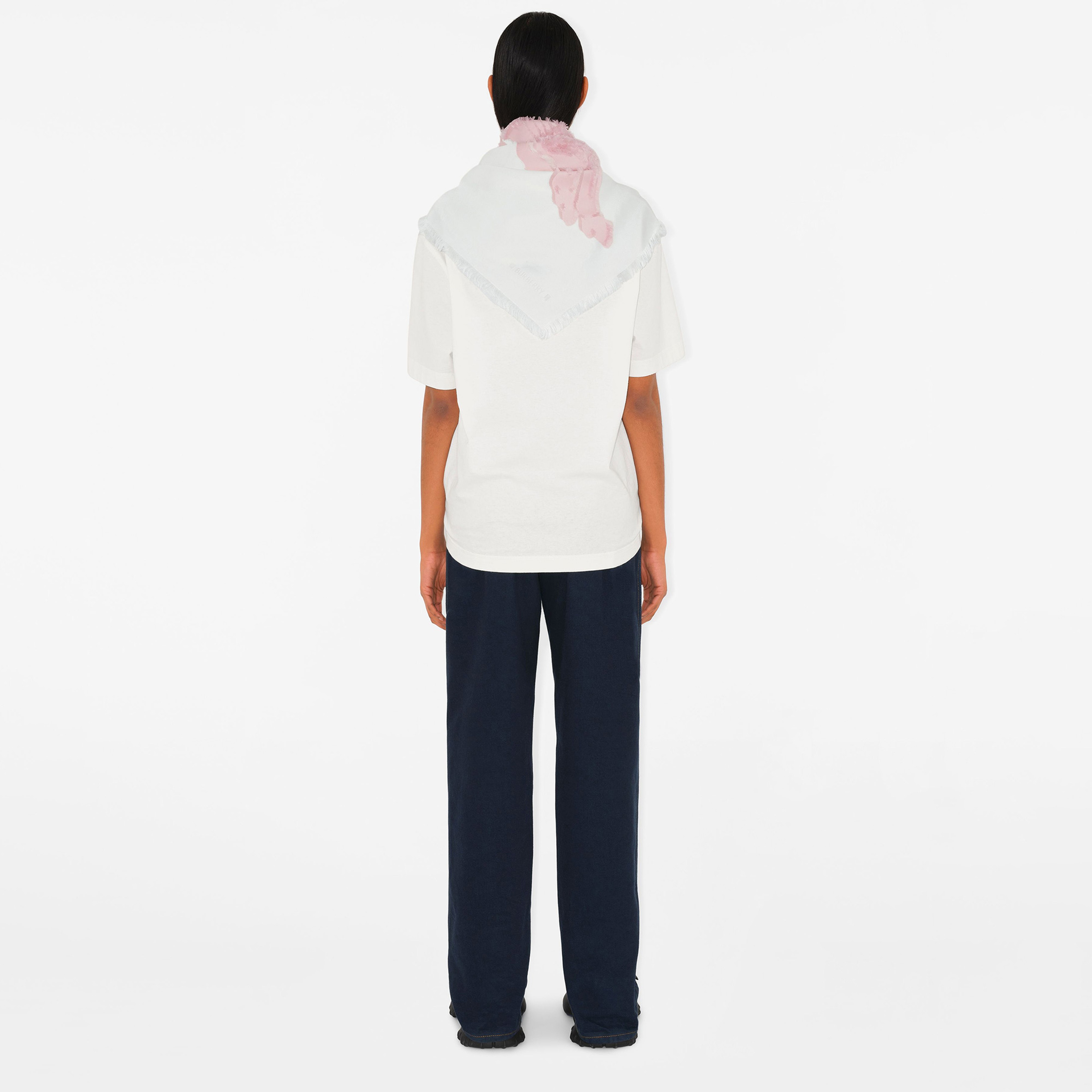 Burberry Kadın Bej Eşarp