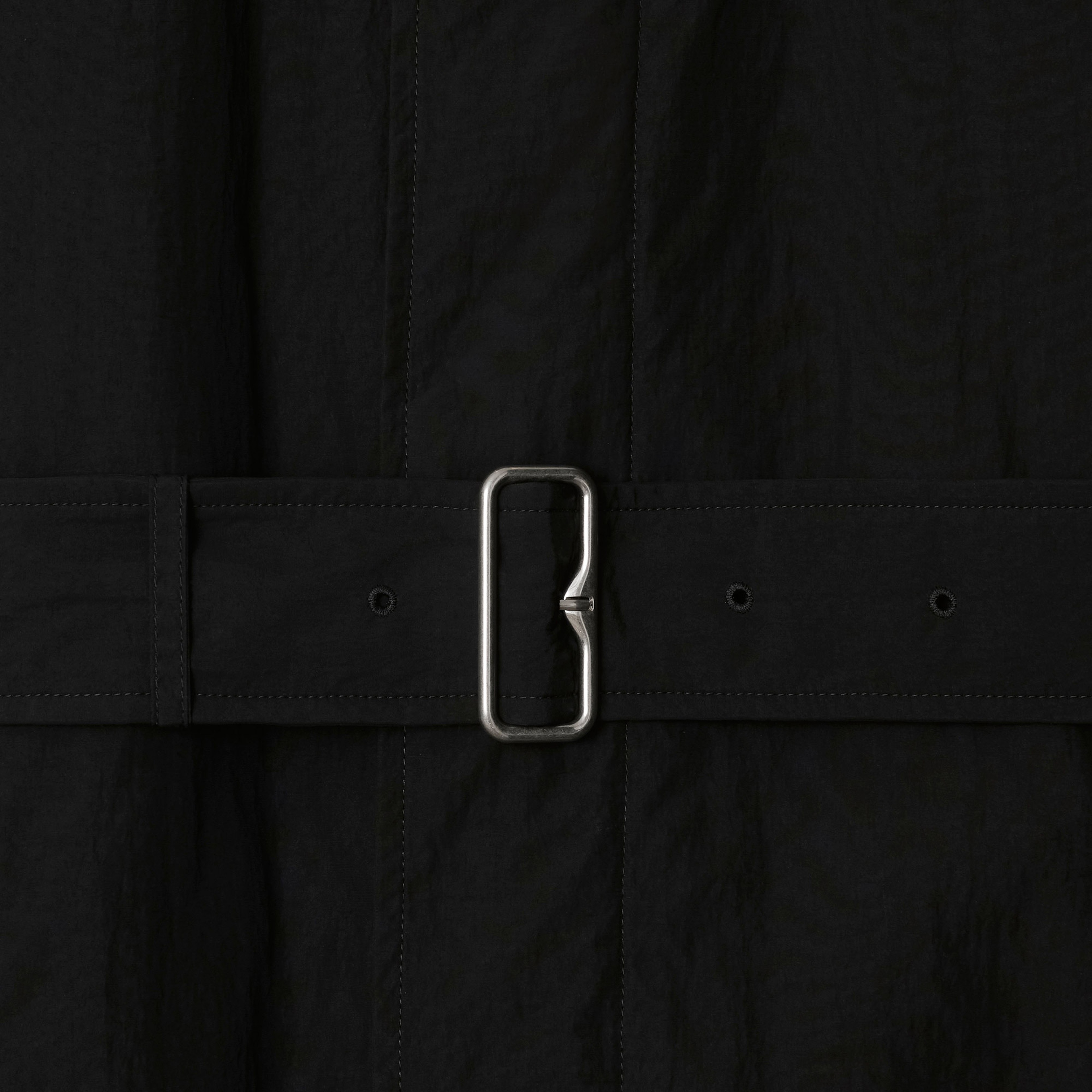 Burberry Kadın Siyah Mont