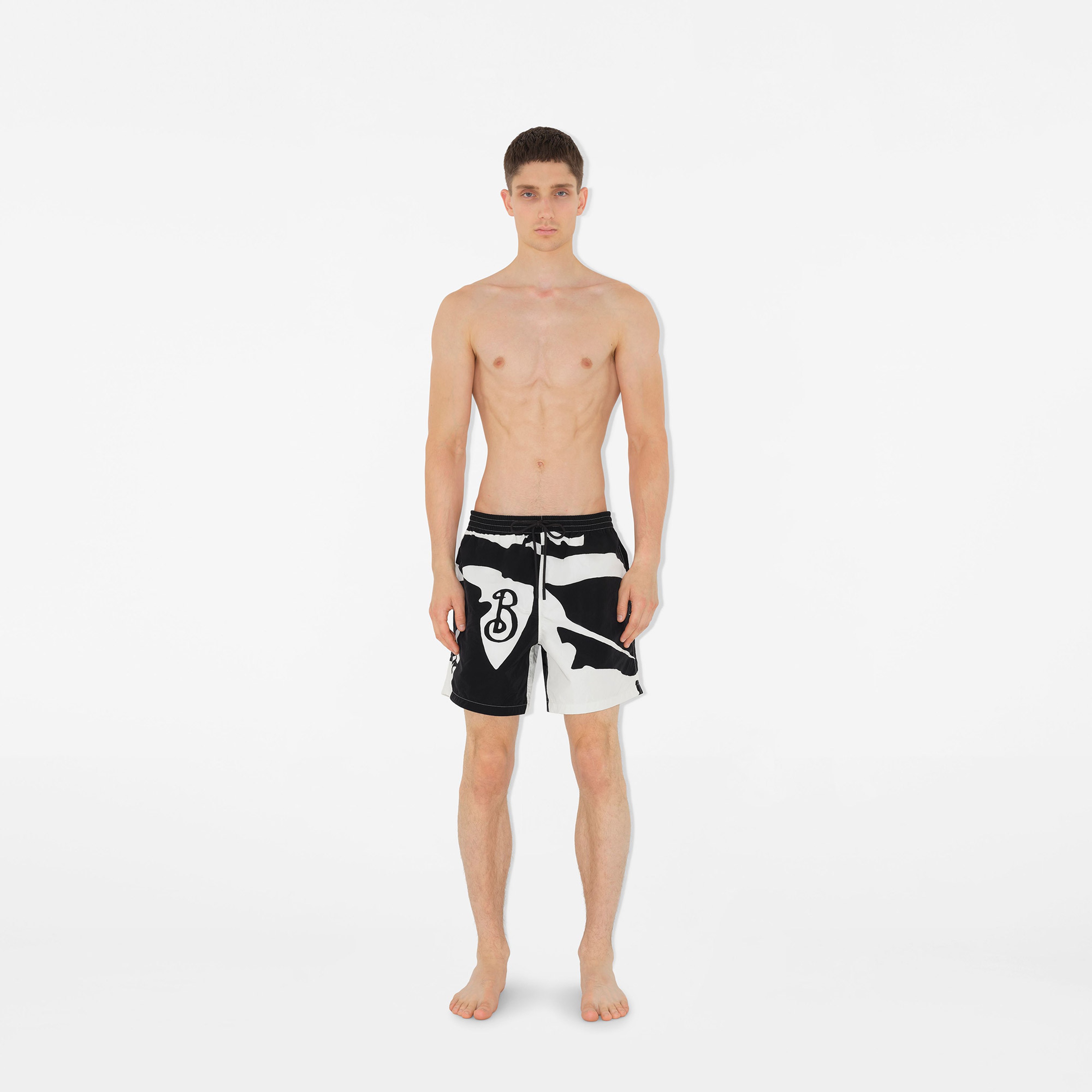 Burberry Erkek Siyah Şort