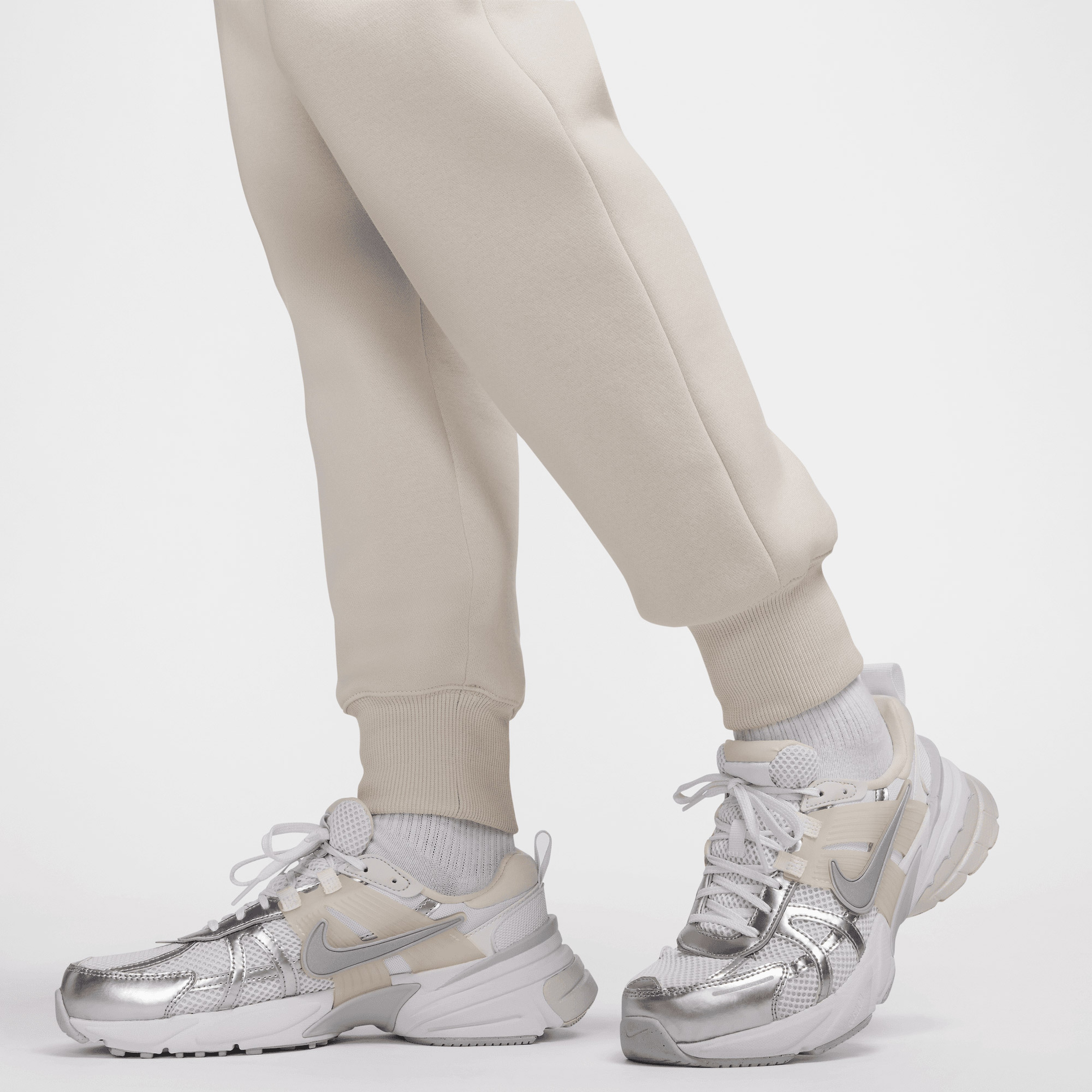 Nike Sportswear Phoenix Fleece Kadın Beyaz Eşofman Altı