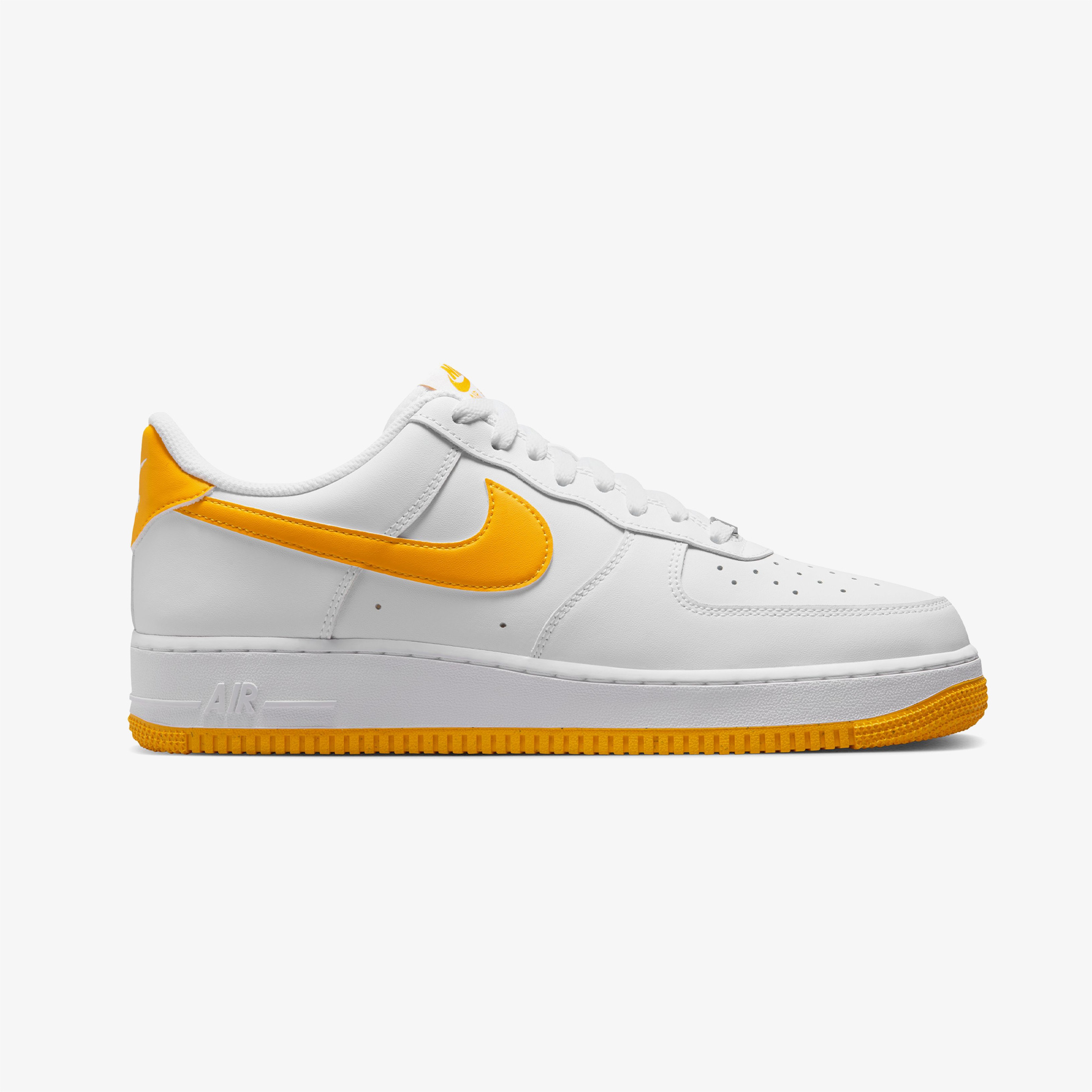 Nike Air Force 1 '07 Erkek Beyaz Sneaker