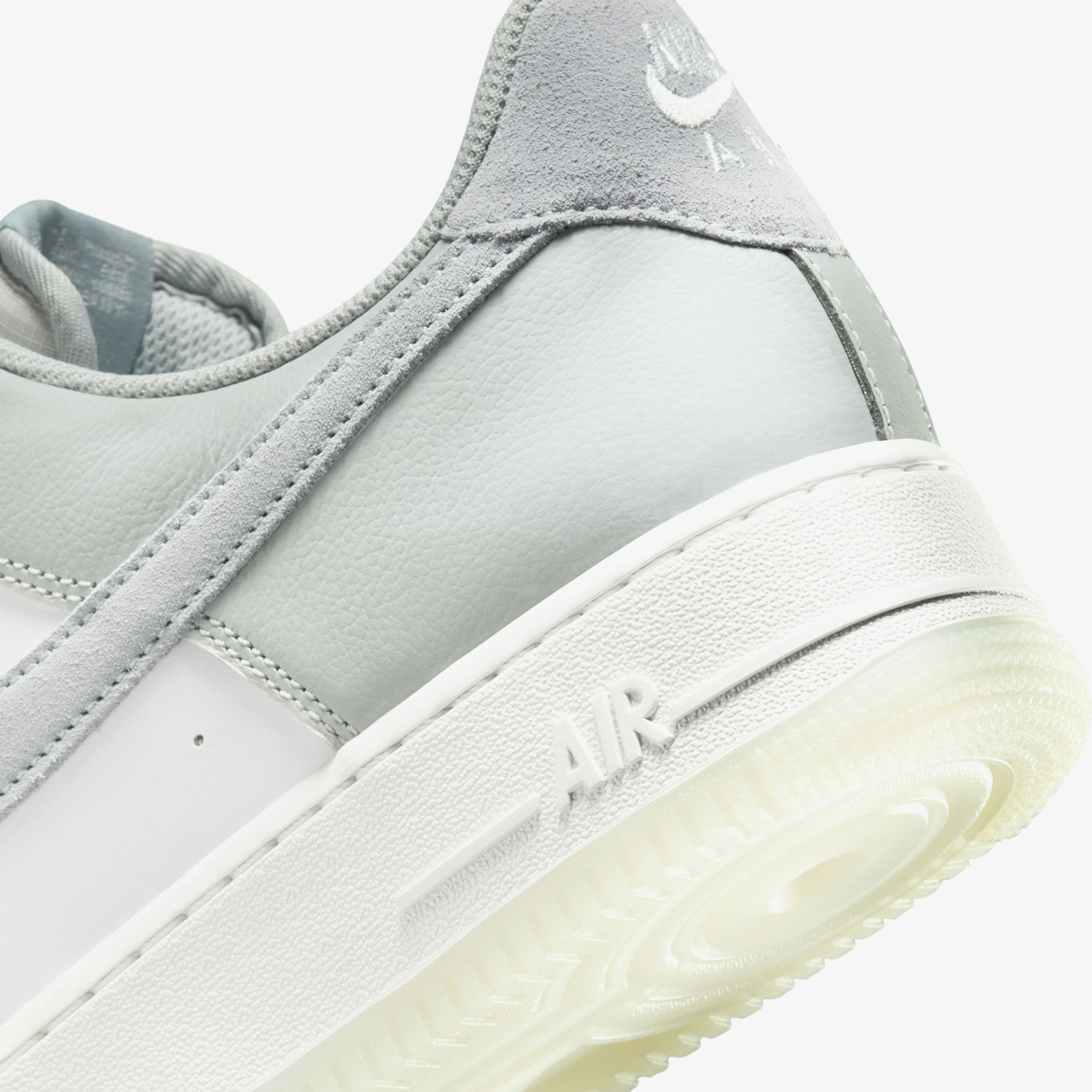 Nike Air Force 1 '07 Lv8 Erkek Gri Sneaker