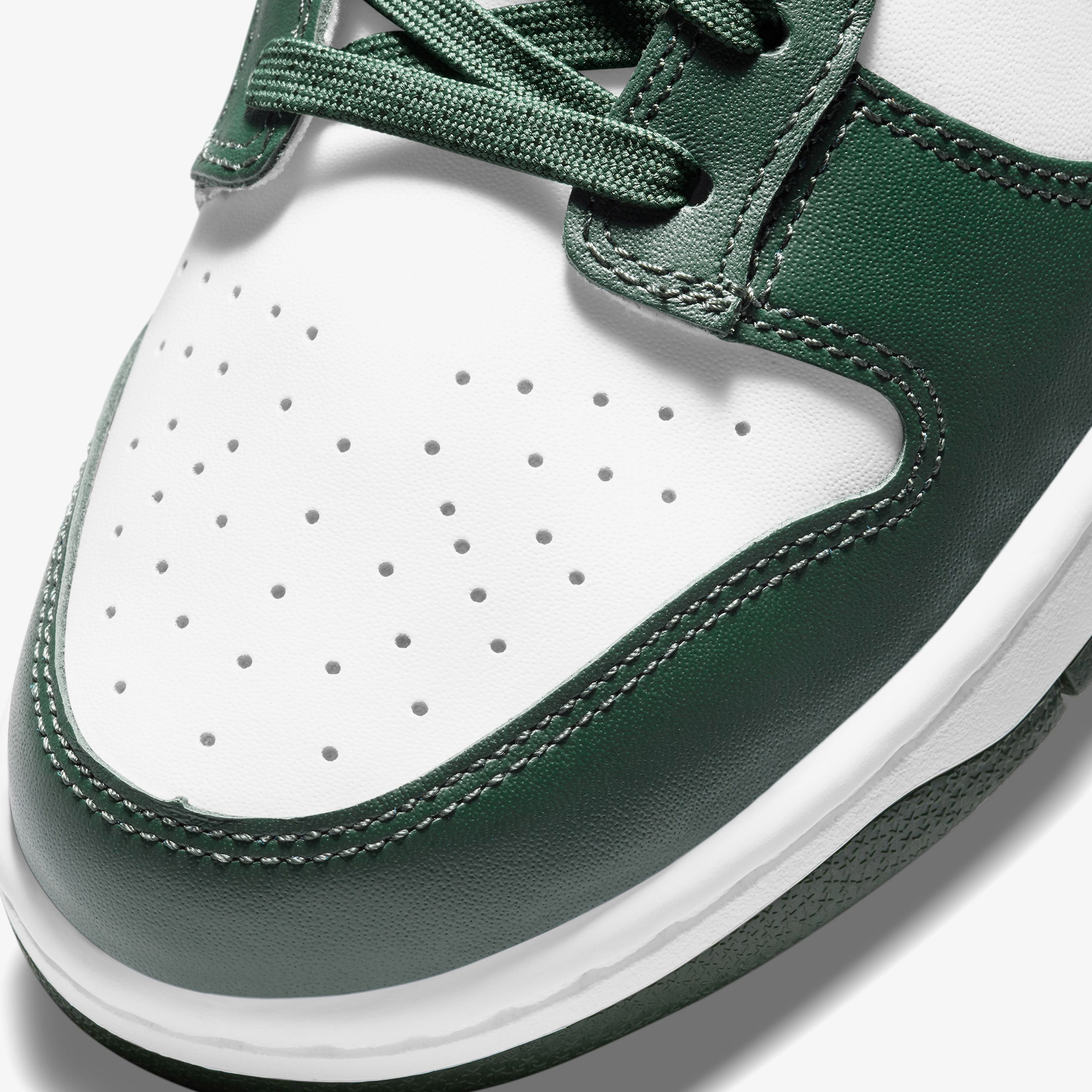 Nike Dunk Low Retro Erkek Beyaz Sneaker