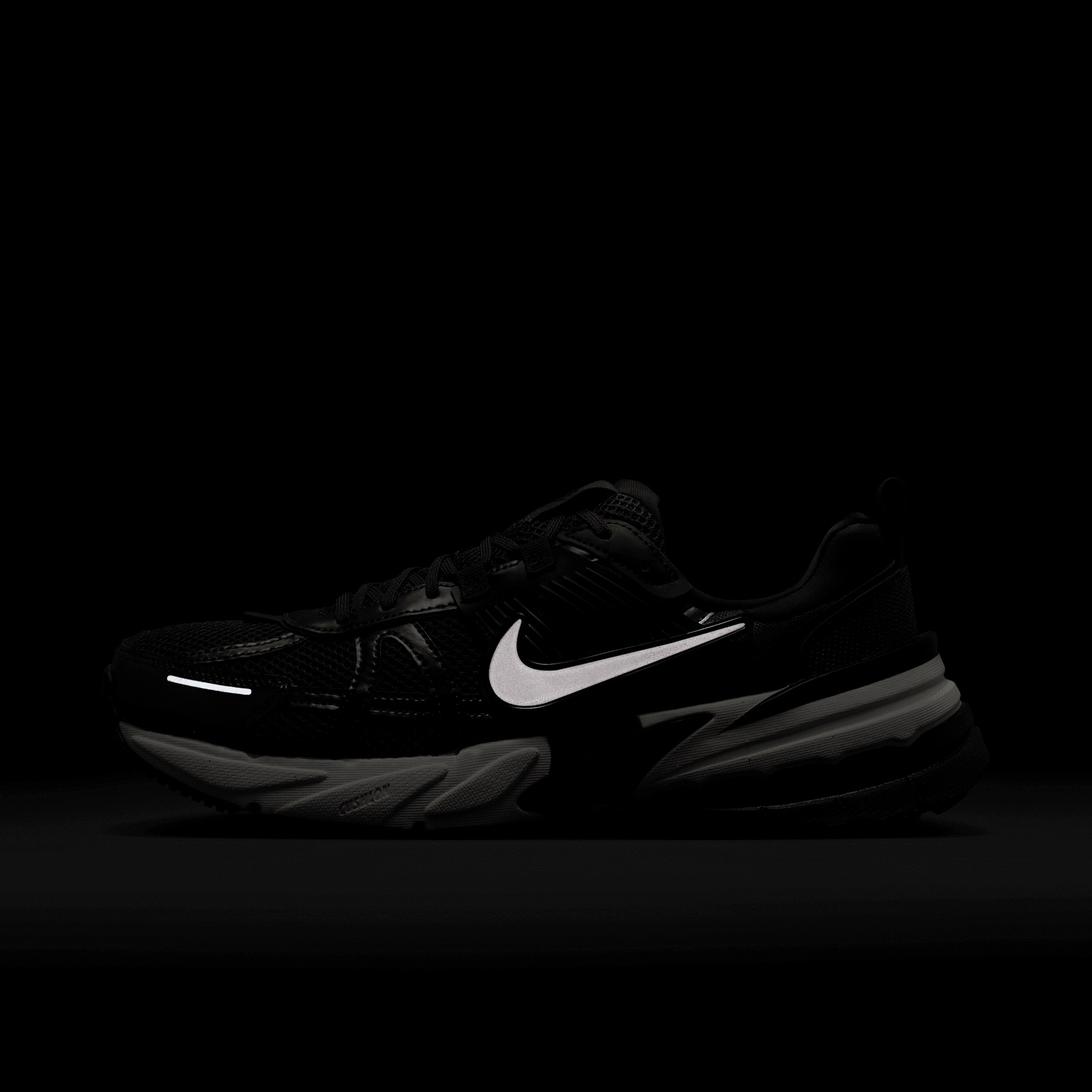 Nike V2K Run Erkek Kahverengi Spor Ayakkabı