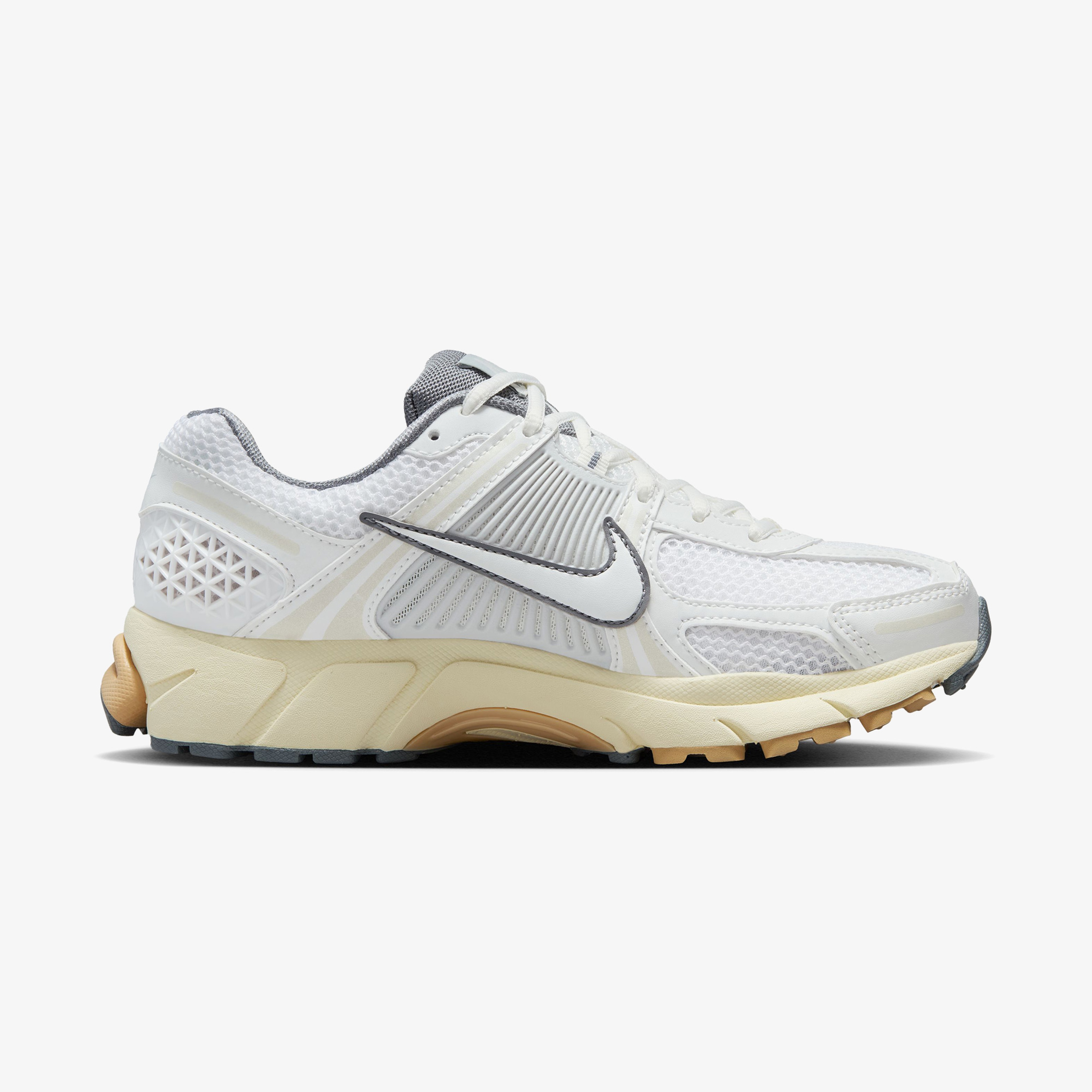 Nike Zoom Vomero 5 Kadın Beyaz Sneaker