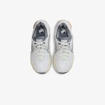 Nike Zoom Vomero 5 Kadın Beyaz Sneaker