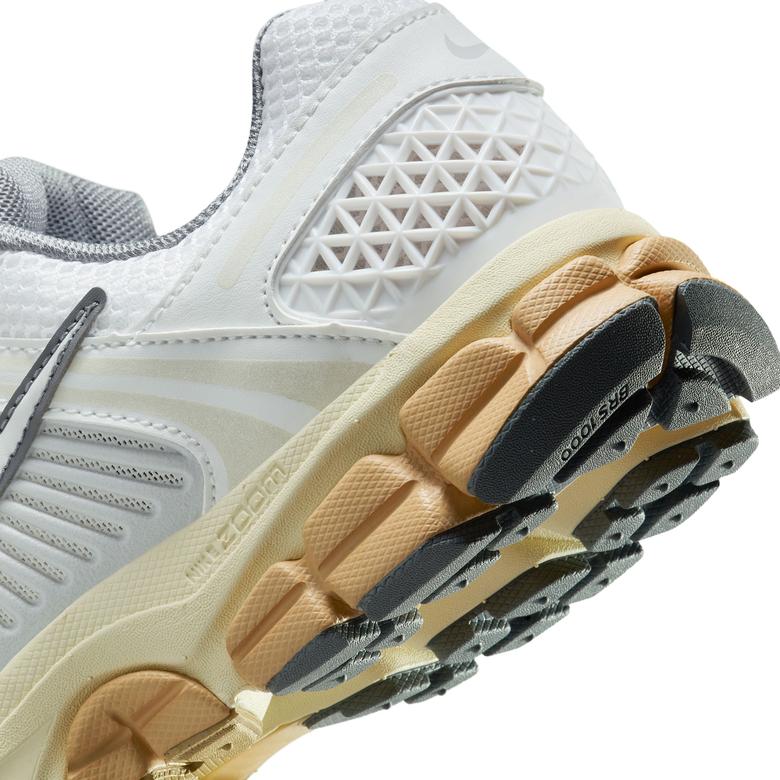 Nike Zoom Vomero 5 Kadın Beyaz Sneaker
