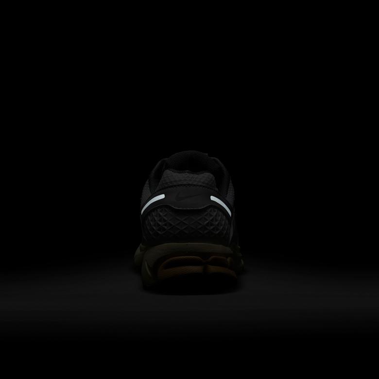 Nike Zoom Vomero 5 Kadın Beyaz Sneaker