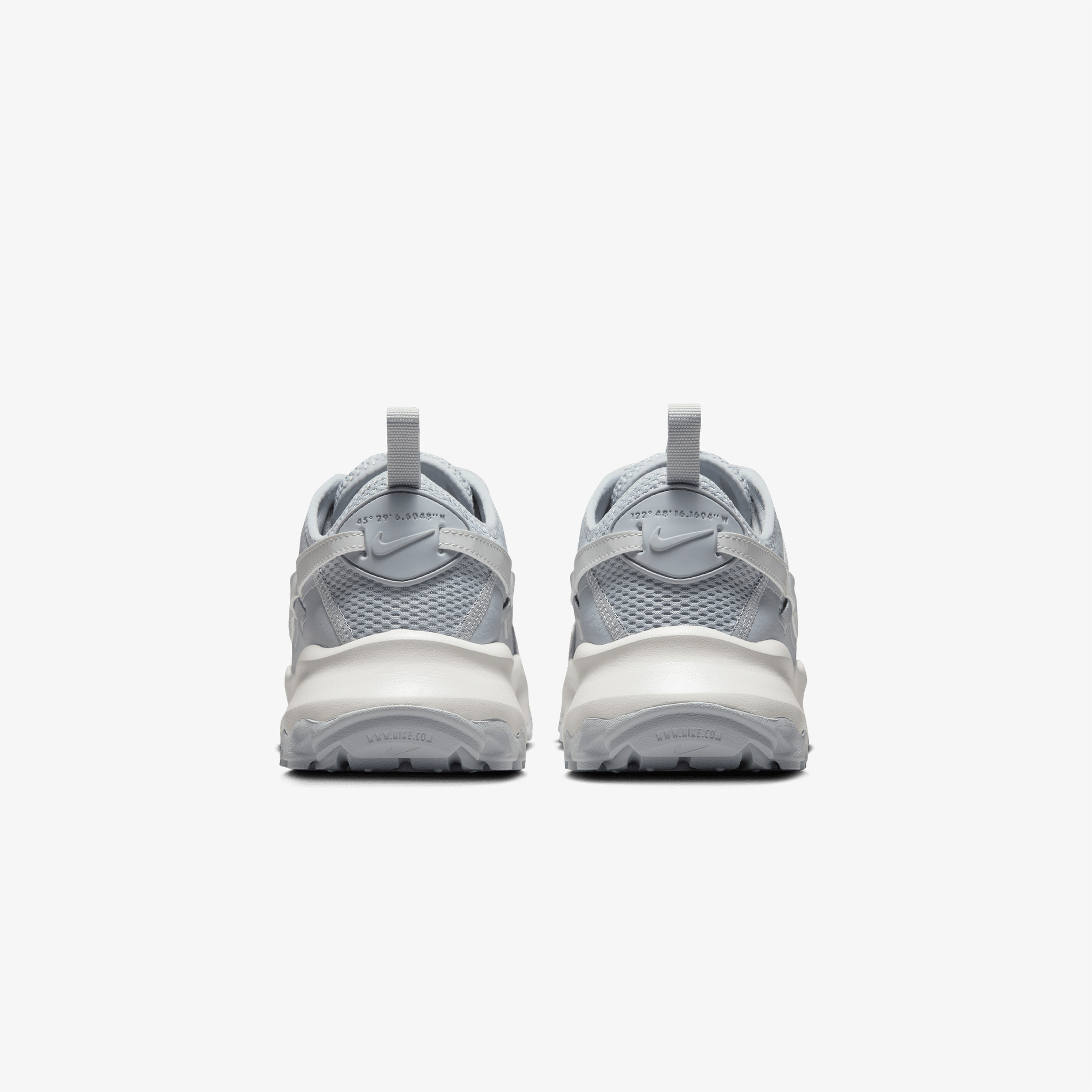 Nike TC 7900 Kadın Gri Beyaz Spor Ayakkabı