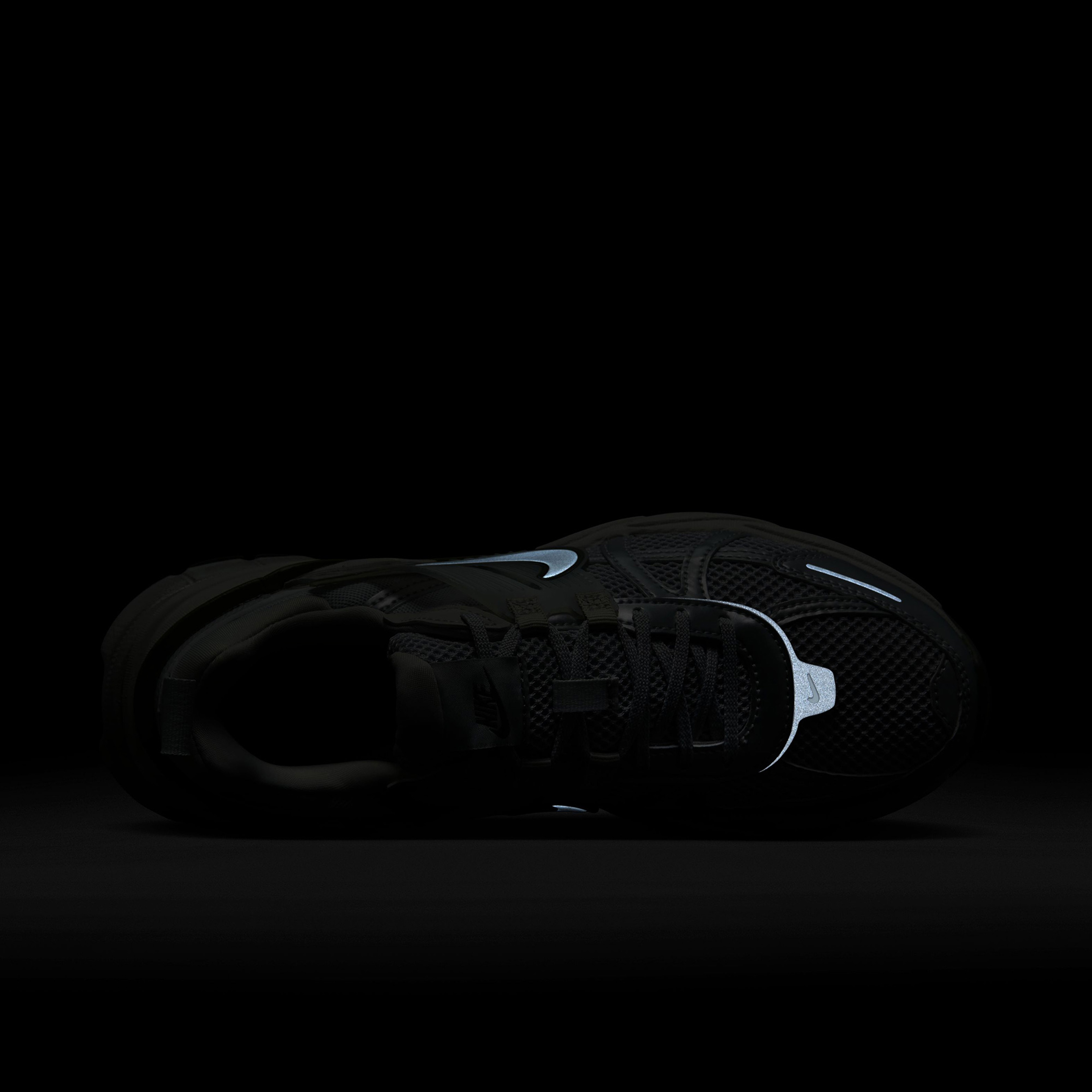 Nike V2K Run Kadın Beyaz Sneaker