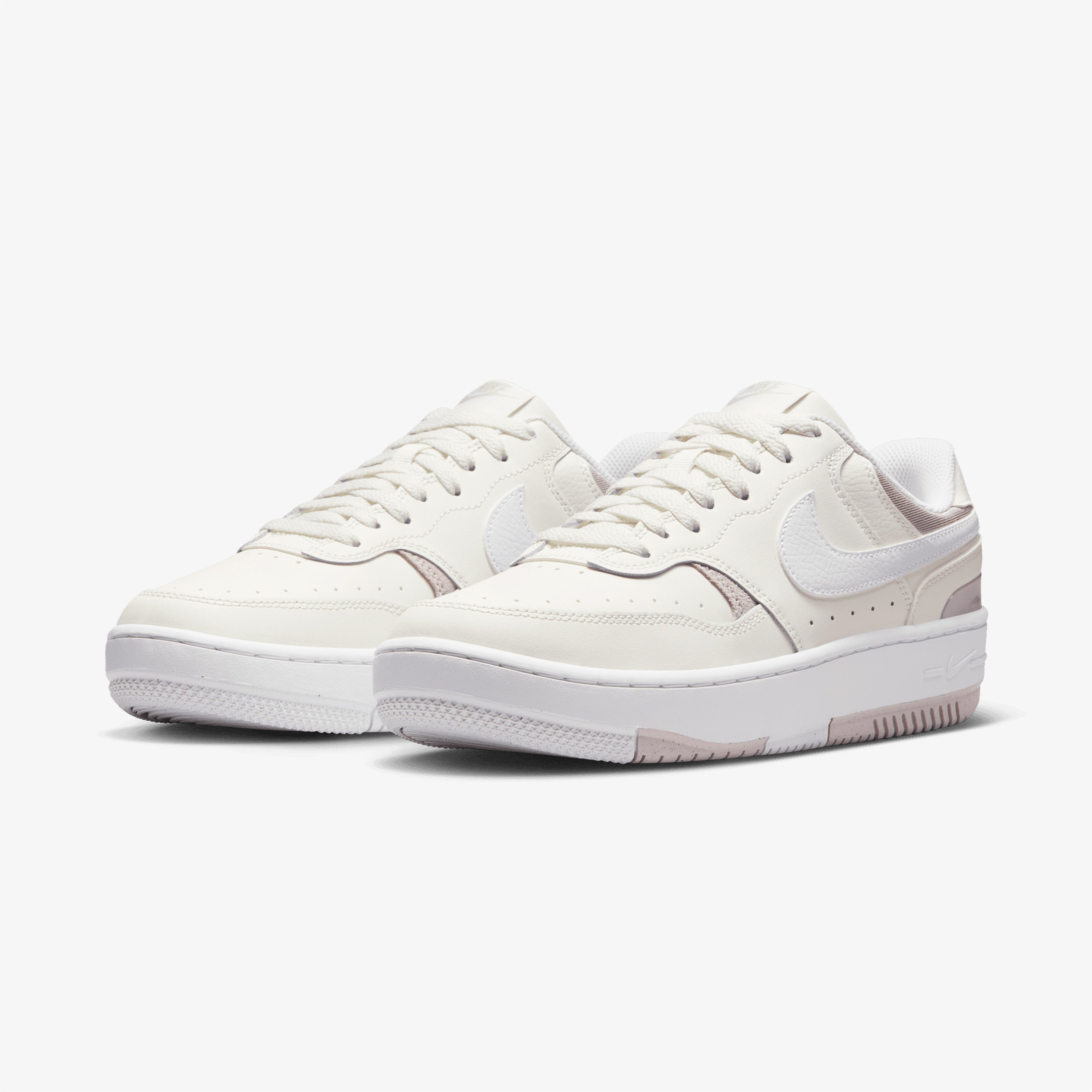 Nike Gamma Force Kadın Beyaz Sneaker