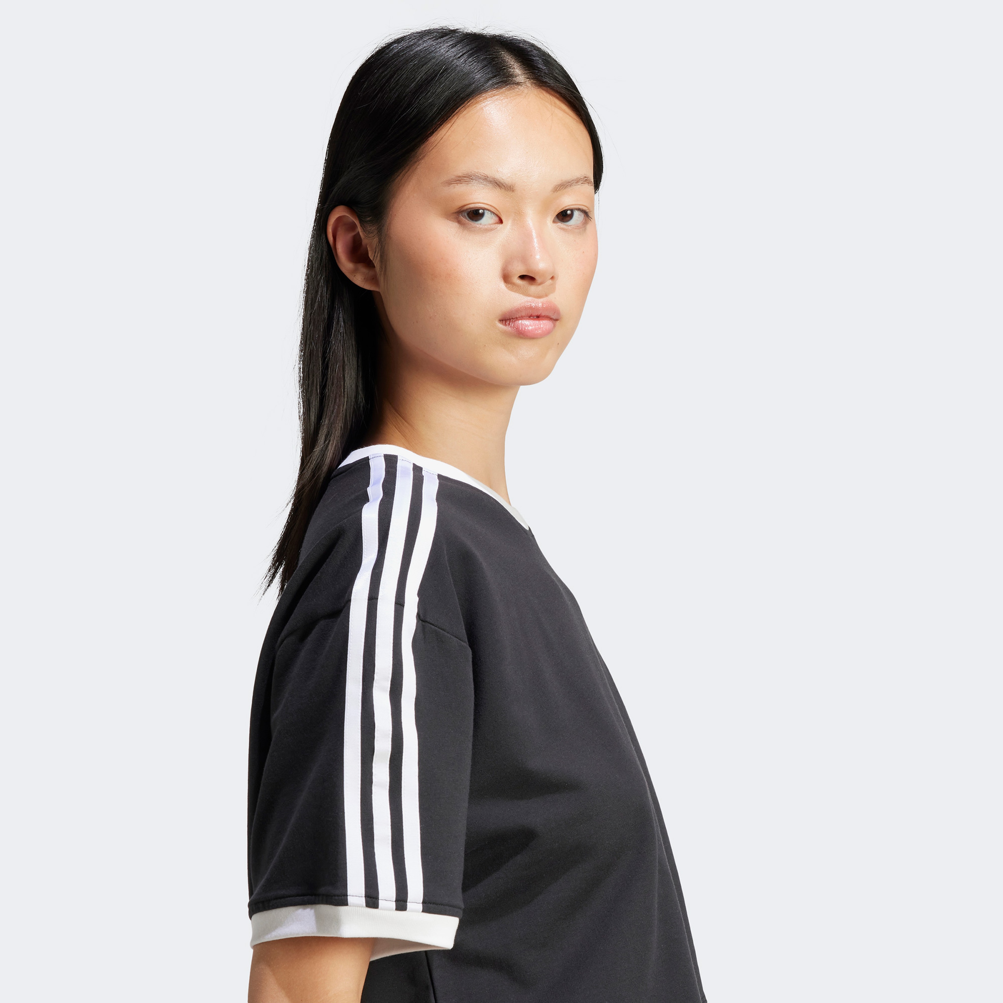 adidas Adicolor 3 Stripes Kadın Siyah Crop T-Shirt