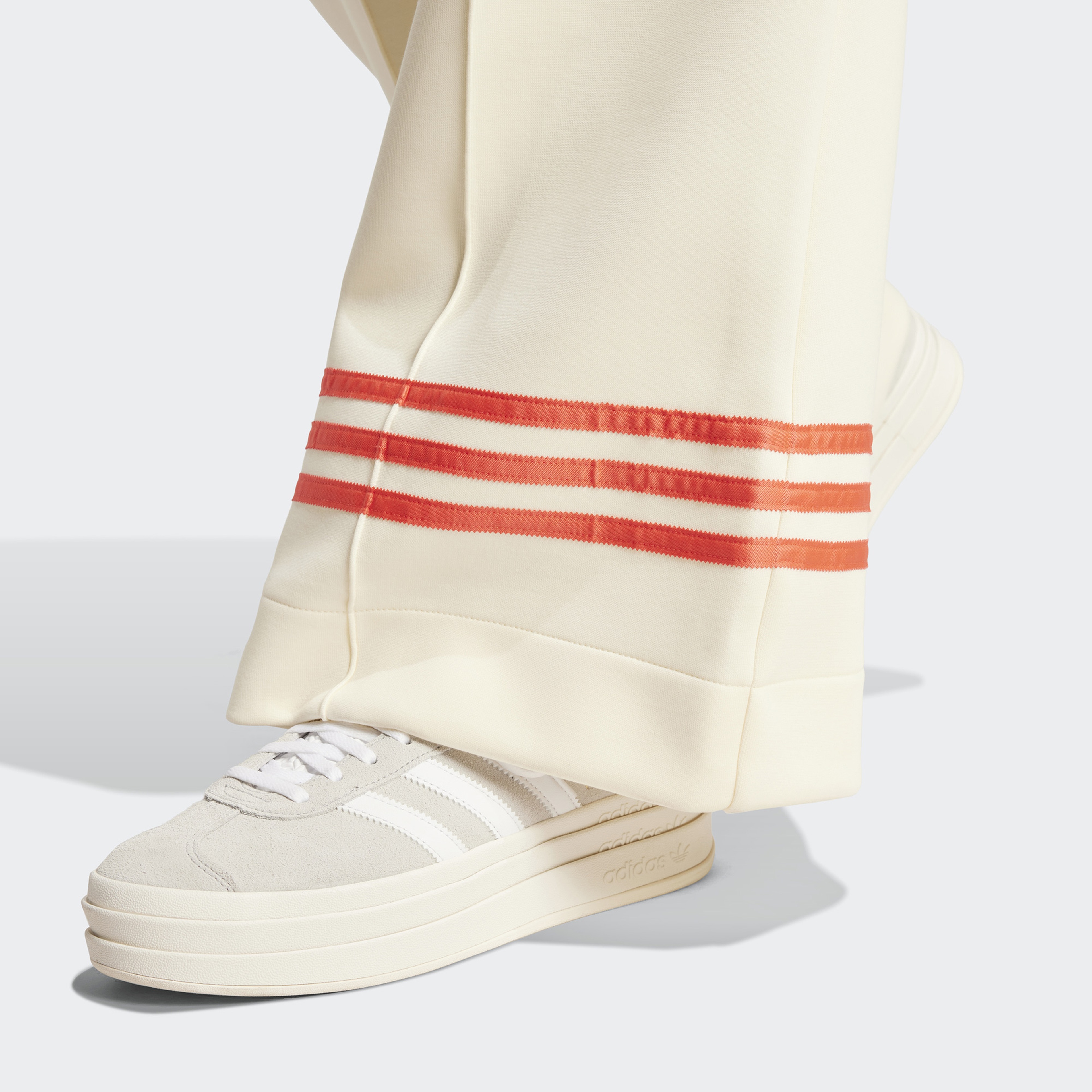 adidas Adicolor Neuclassics Tracksuit Kadın Krem Eşofman Altı