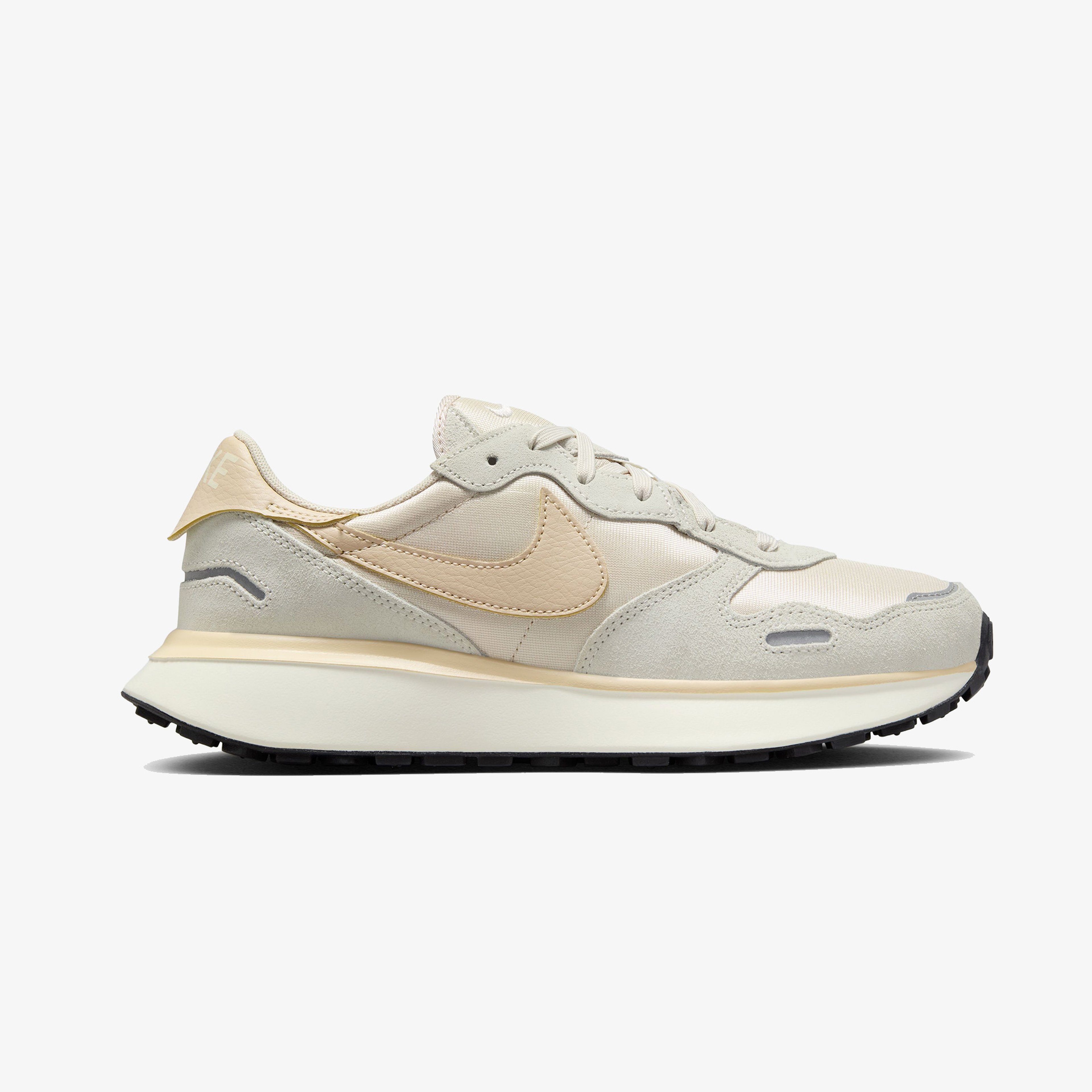 Nike Phoenix Waffle Kadın Beyaz Sneaker