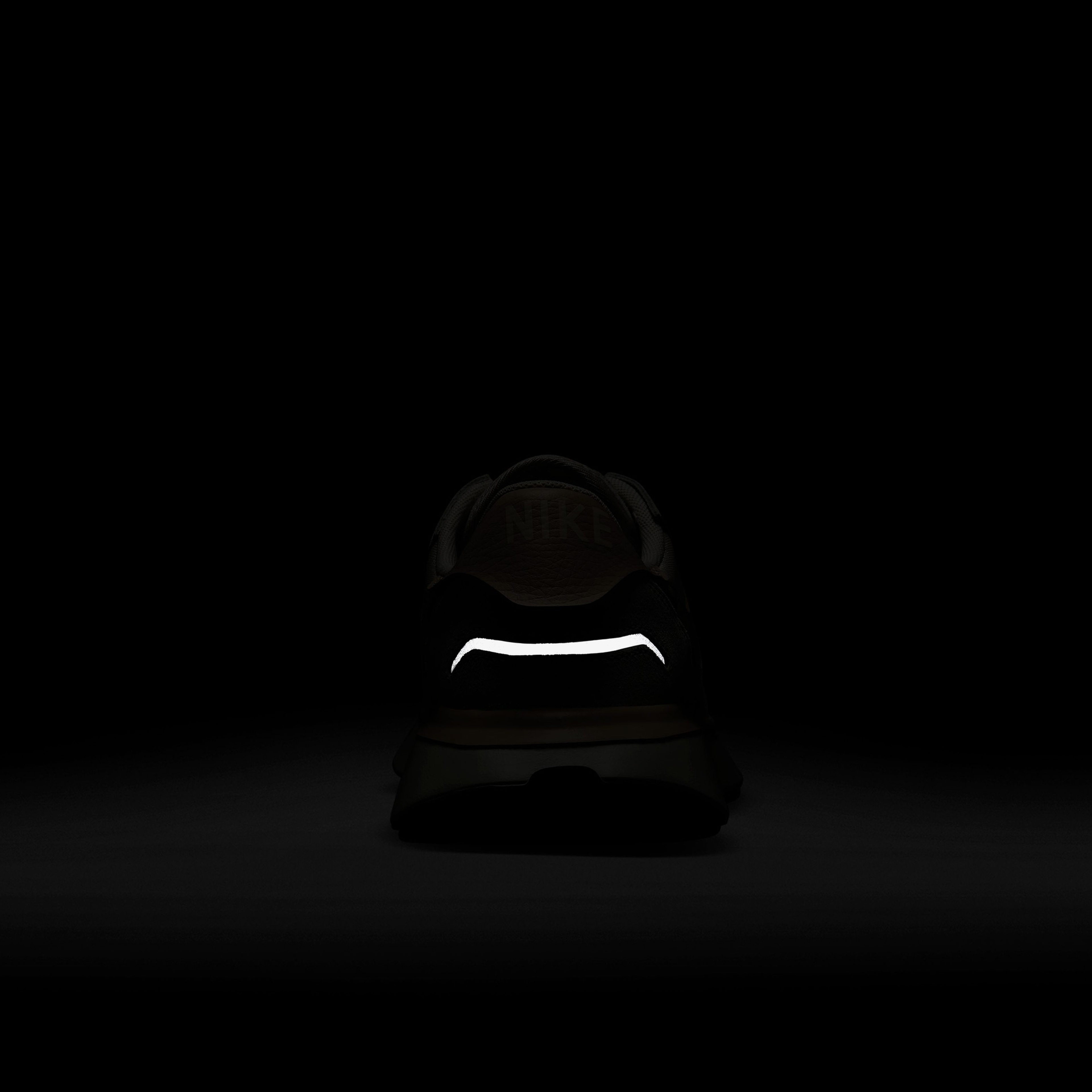 Nike Phoenix Waffle Kadın Beyaz Sneaker